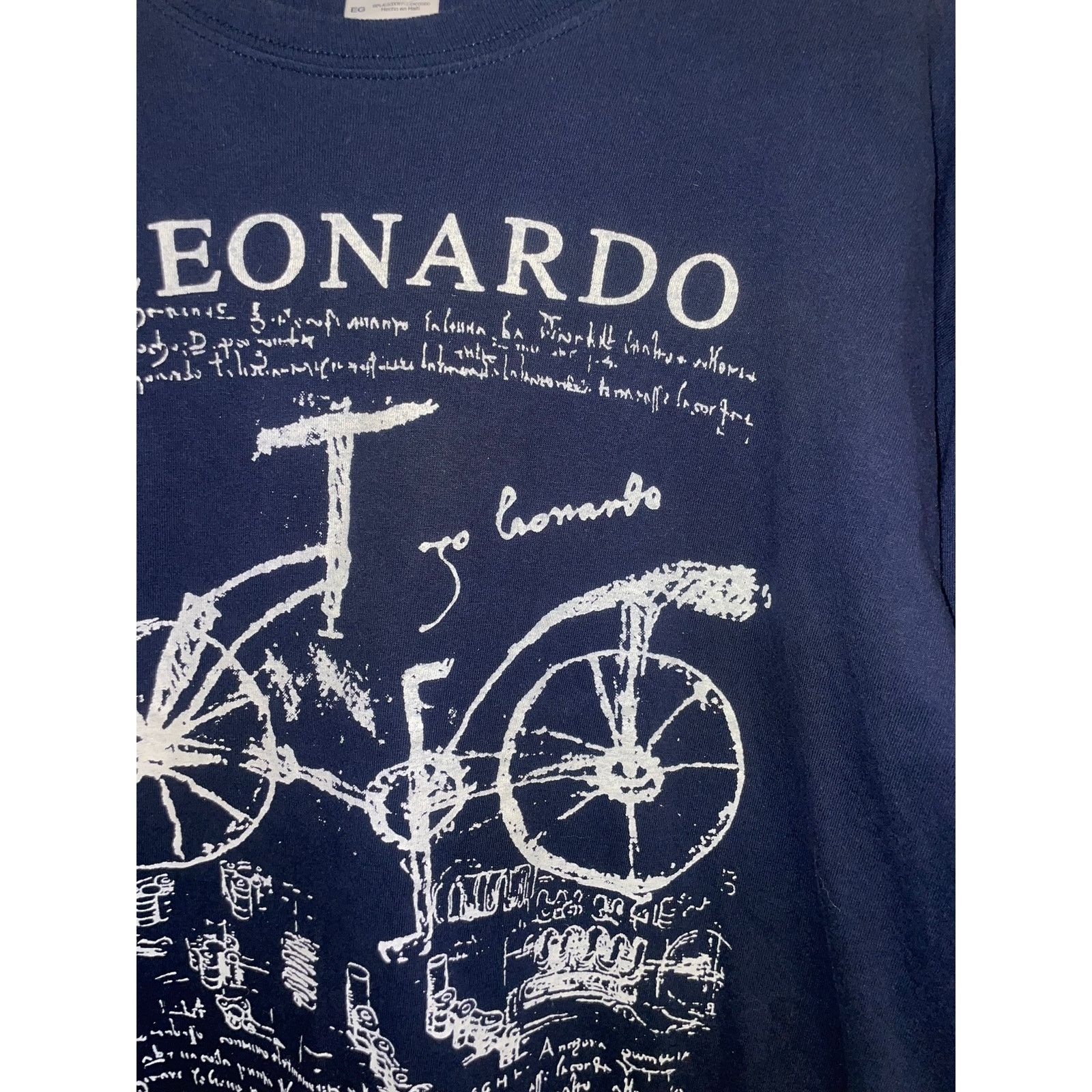 Gildan 2000s Leonardo Da Vinci Blue Bike Design Shirt Tee Y2K XL Size US XL / EU 56 / 4 - 3 Thumbnail