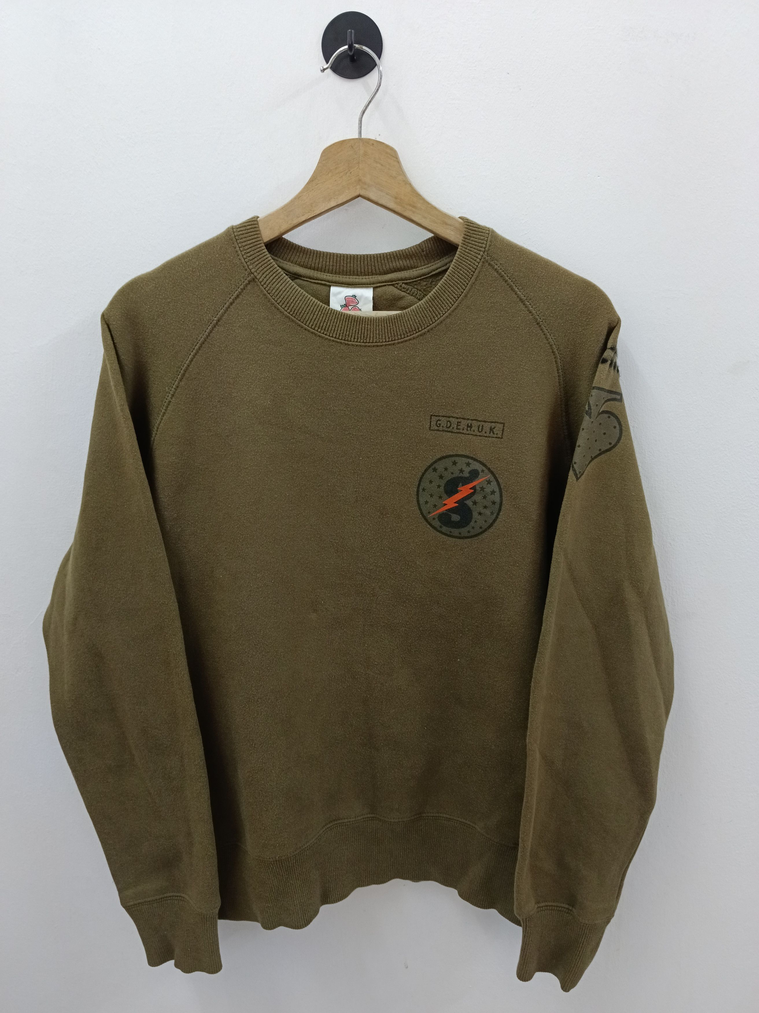 GOODENOUGH VINTAGE GOODENOUGH Japan Military Logo Patch Sweatshirt Size US S / EU 44-46 / 1 - 1 Thumbnail