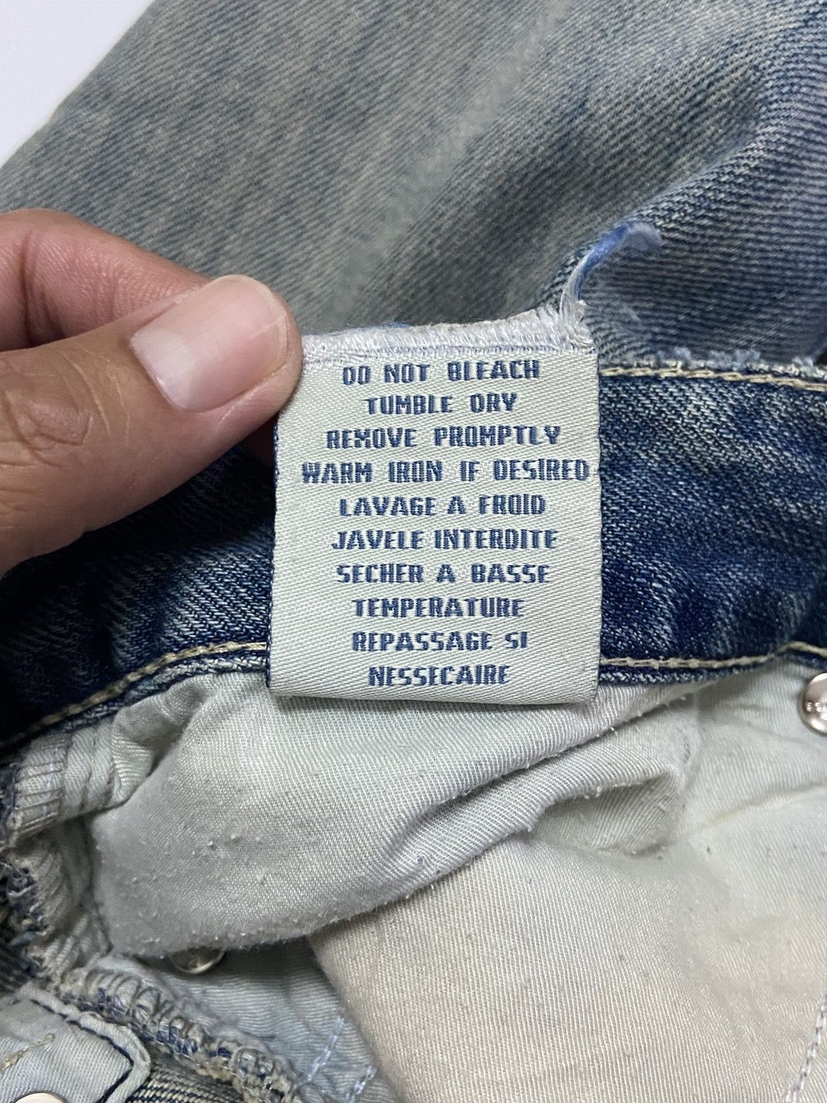 Robins Jeans DISTRESSED ROBIN'S JEANS Size US 31 - 13 Thumbnail