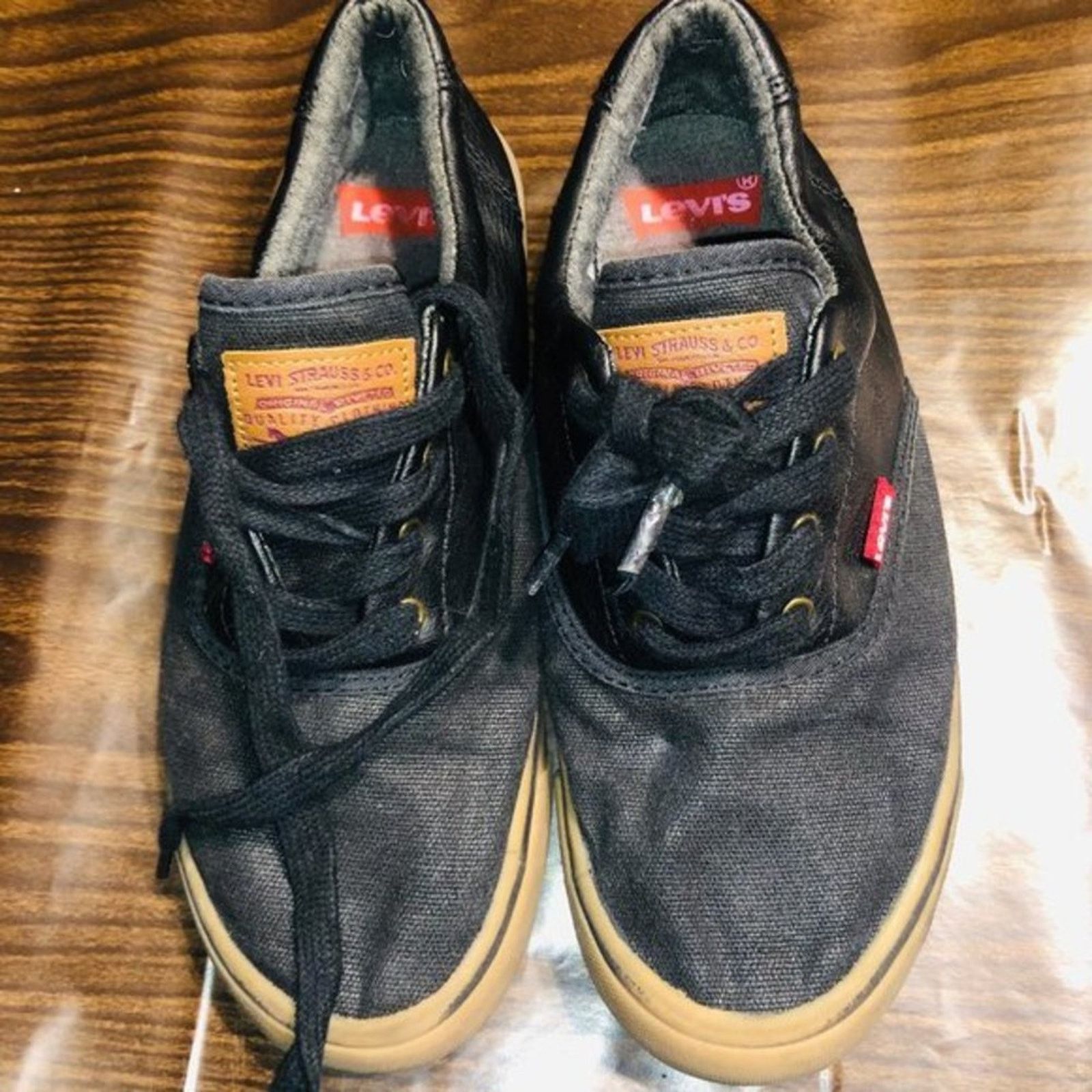Levi's Levi's Black Canvas Low-Top Sneakers Men's Size 6.5 Size US 6.5 / EU 39-40 - 1 Thumbnail
