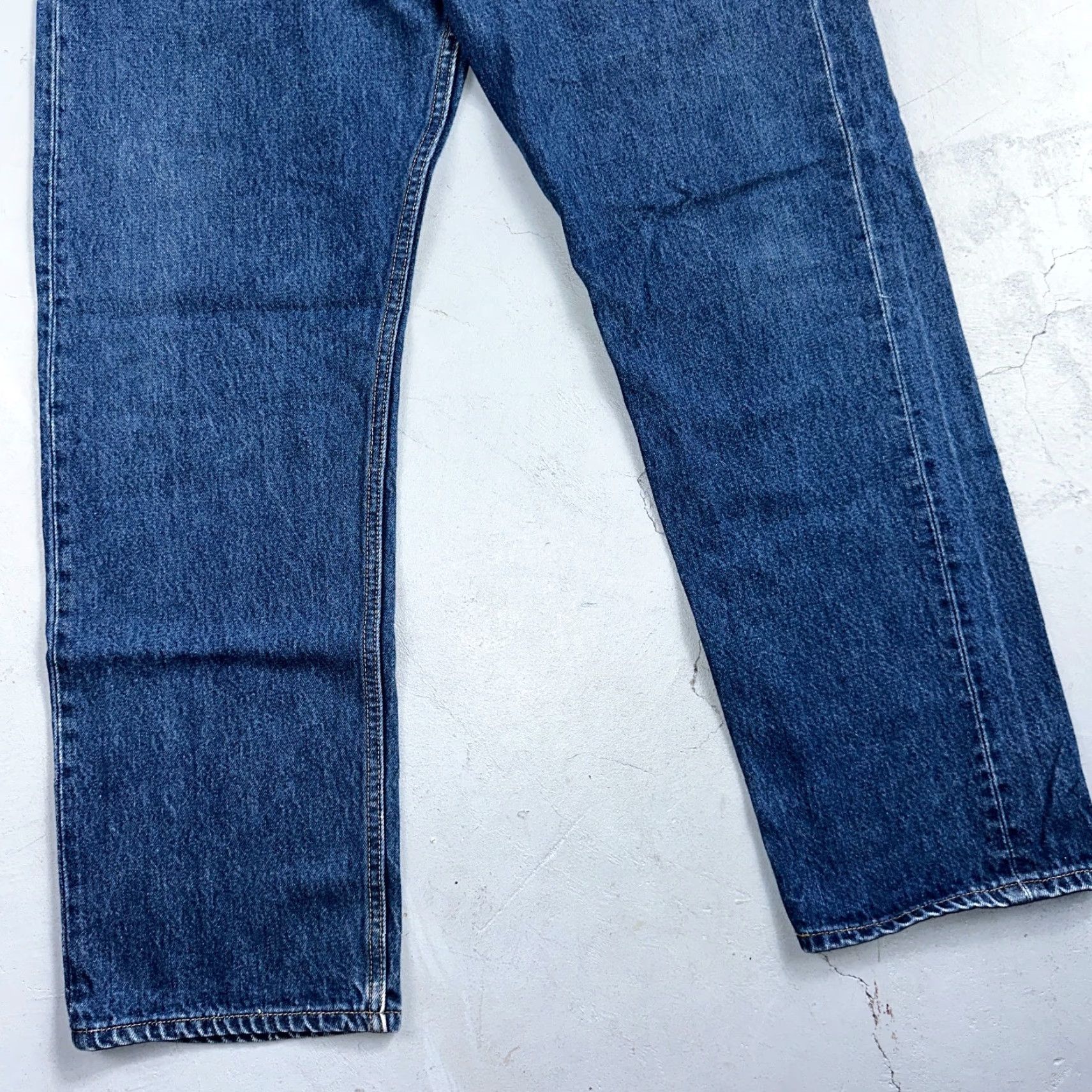 Levi's VINTAGE Levi's 501 Jeans Mens Adult Medium Blue 90s Straight Leg Cotton Denim 33in Inseam Size US 38 / EU 54 - 3 Thumbnail