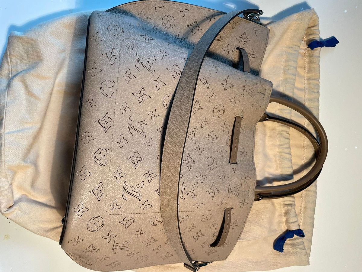 Louis Vuitton Louis Vuitton Monogram Mahina Galet Size ONE SIZE - 16 Thumbnail