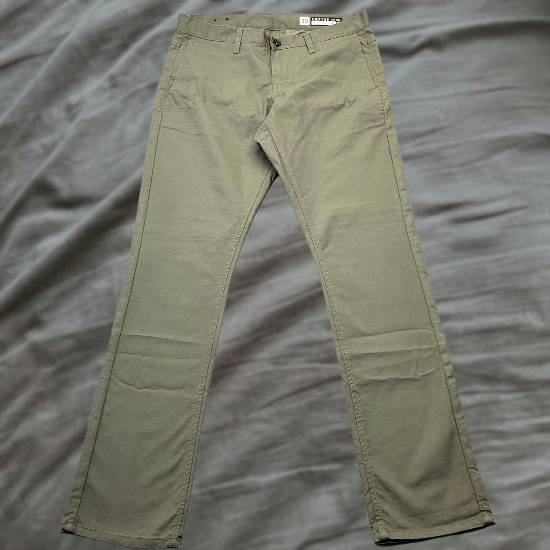 Empyre Empyre Womens Chino Pants: Skeletor Flex Low Waist Slim Fit Skinny Leg 30 Green Size 30 Womens Size 30" / US 8 / IT 44 - 1 Thumbnail