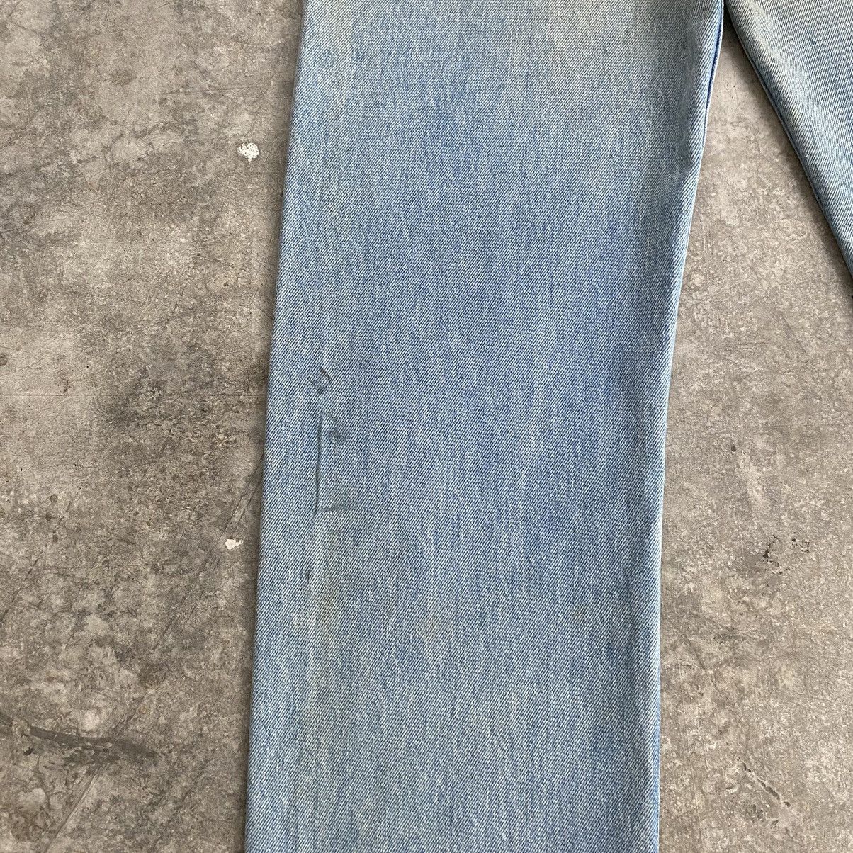 Levi's Size 30x32 Vintage 1991 Levis 501 Light Blue Dirty Jeans Size US 30 / EU 46 - 17 Thumbnail