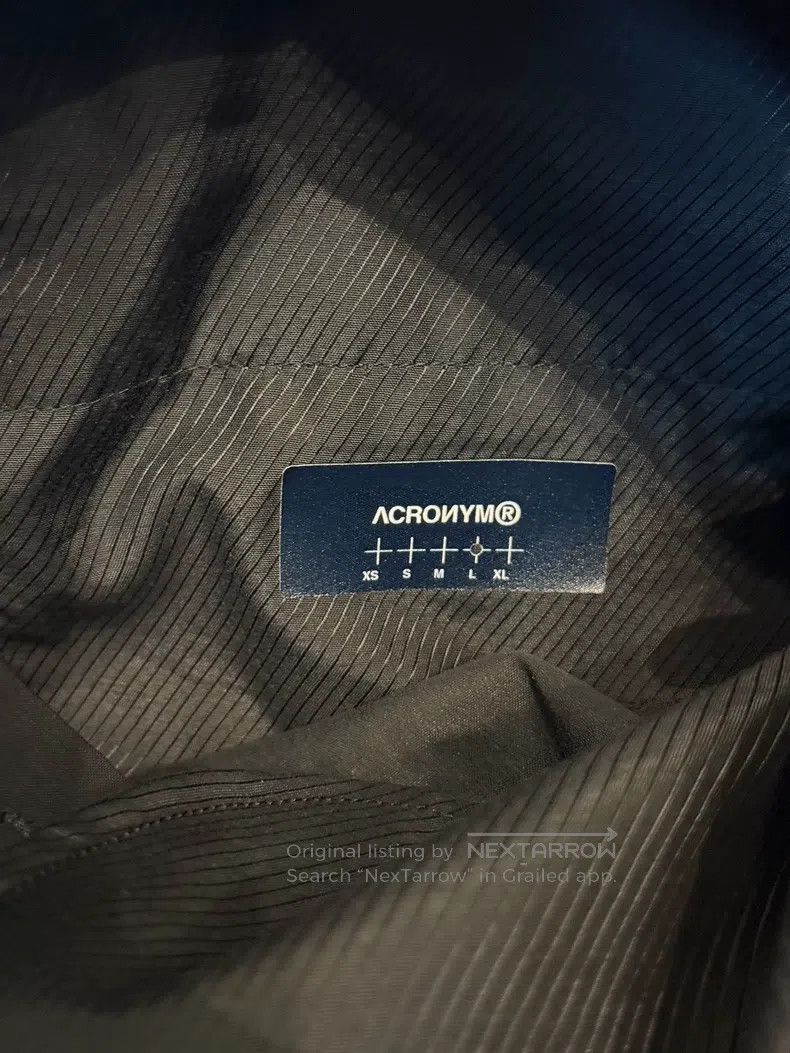 Acronym Acronym size L Black jeans Size US 37 - 4 Thumbnail