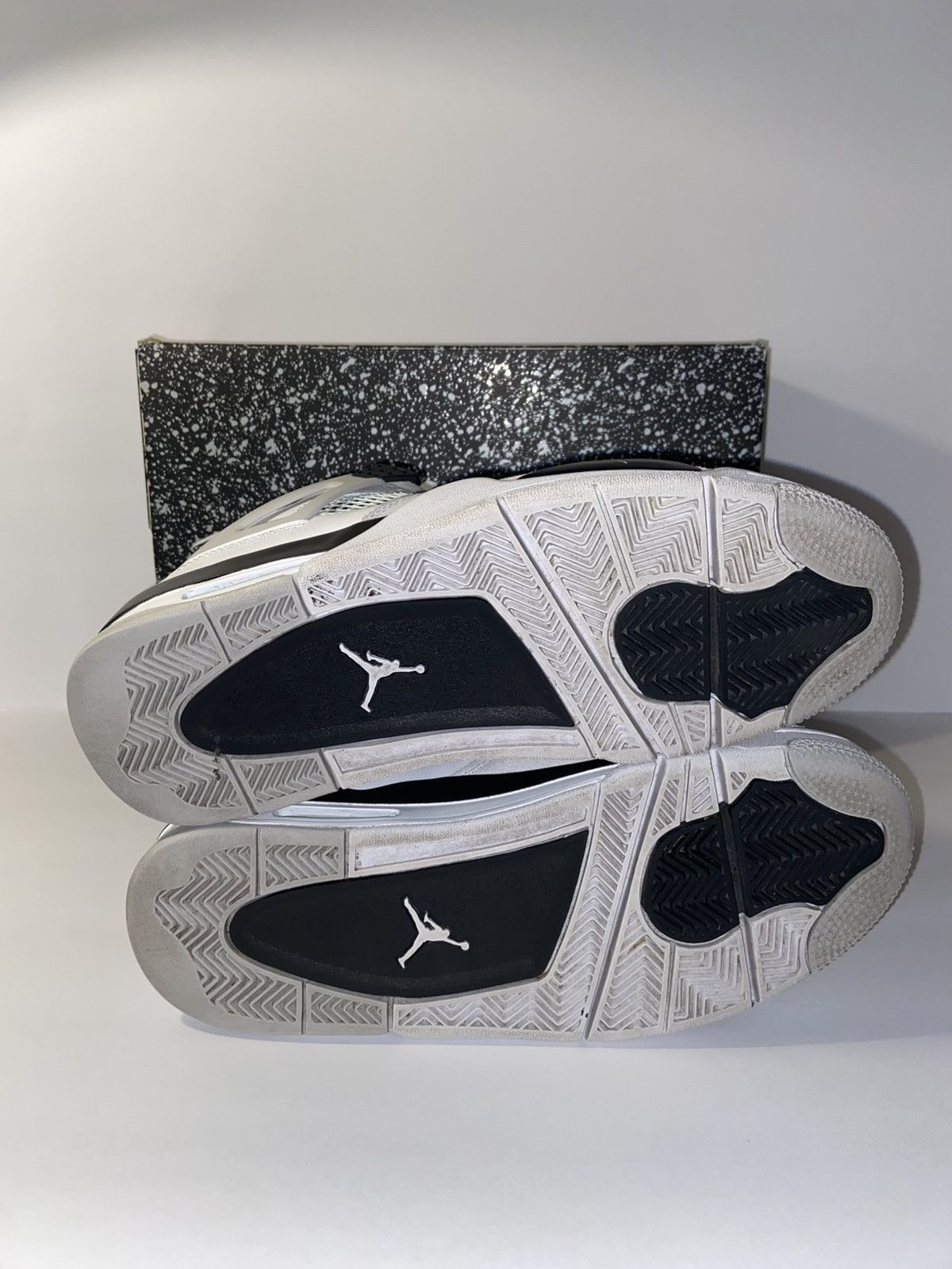 Jordan Brand Jordan 4 Retro Military Black US Men's 9.5 Used Size US 9.5 / EU 42-43 - 5 Thumbnail