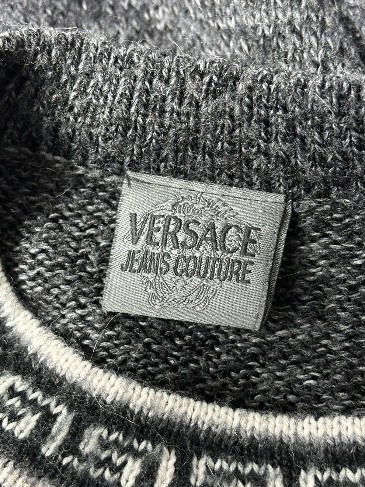 Versace Vintage Versace Medusa Logo Sweater fits S Size US S / EU 44-46 / 1 - 4 Thumbnail