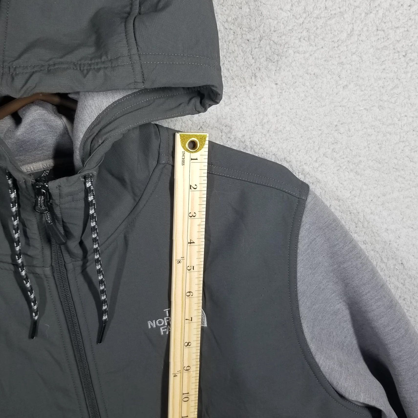 The North Face The North Face Blocked Thermal 3D Jacket Men's L Gray/Black Full Zip Hoodie Size US L / EU 52-54 / 3 - 5 Thumbnail