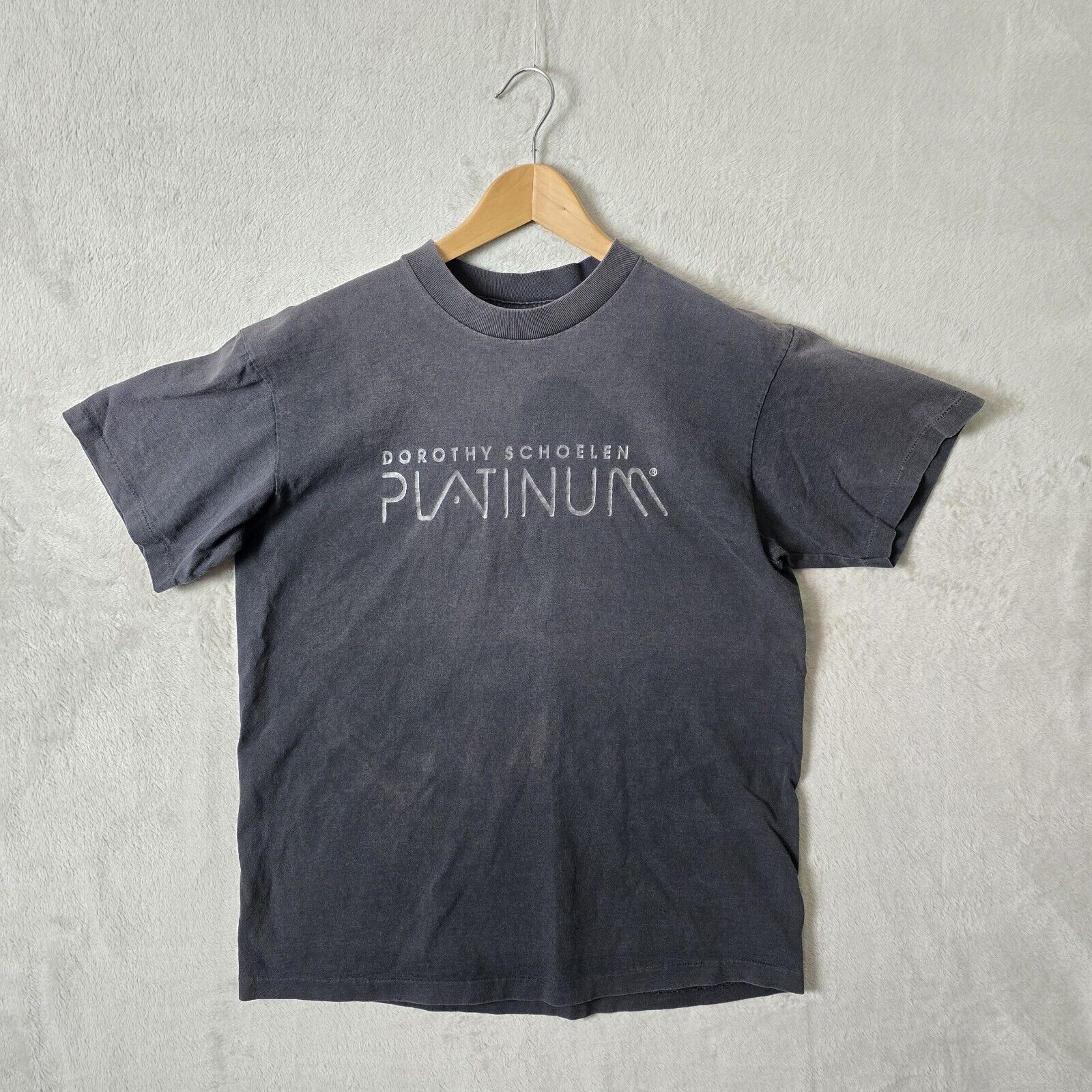 Delta Vintage Dorothy Schoelen Platinum T-shirt Size Large 90s Size US L / EU 52-54 / 3 - 2 Thumbnail