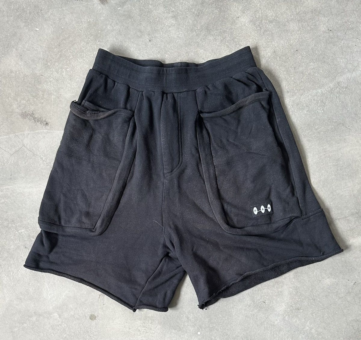 Perks And Mini VINTAGE P.A.M PERKS AND MINI SHORT Size US 28 / EU 44 - 6 Thumbnail