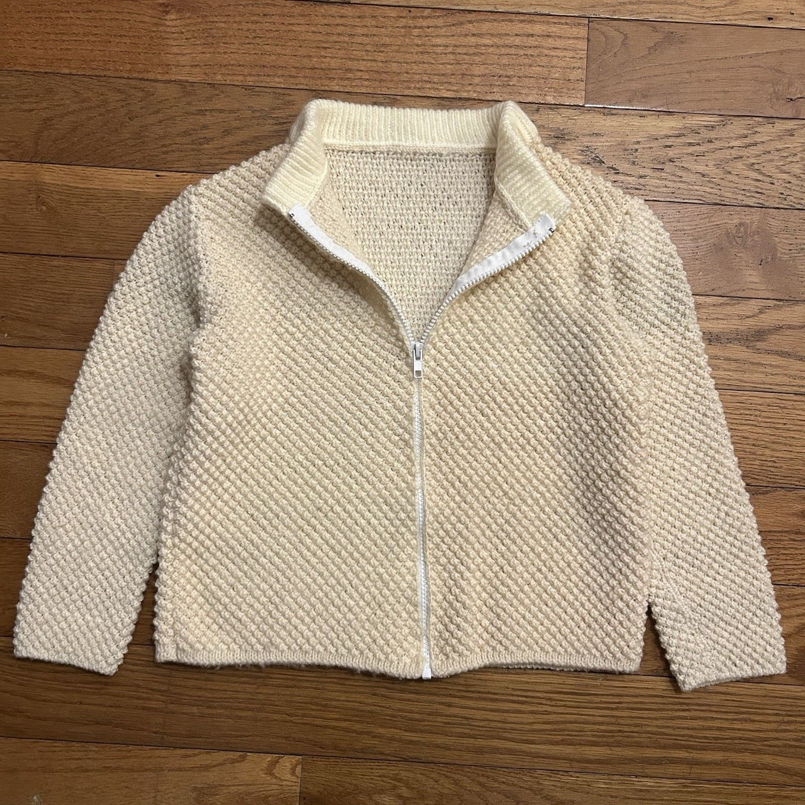 Vintage Handknit Wool Cropped Aran Full Zip Cardigan Sweater Jacket Size XS / US 0-2 / IT 36-38 - 1 Thumbnail