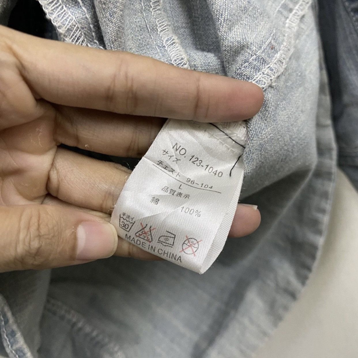 In The Attic IN THE ATTIC Japanese Brand Y2K Grunge Distressed DenimShirt Size US M / EU 48-50 / 2 - 14 Thumbnail