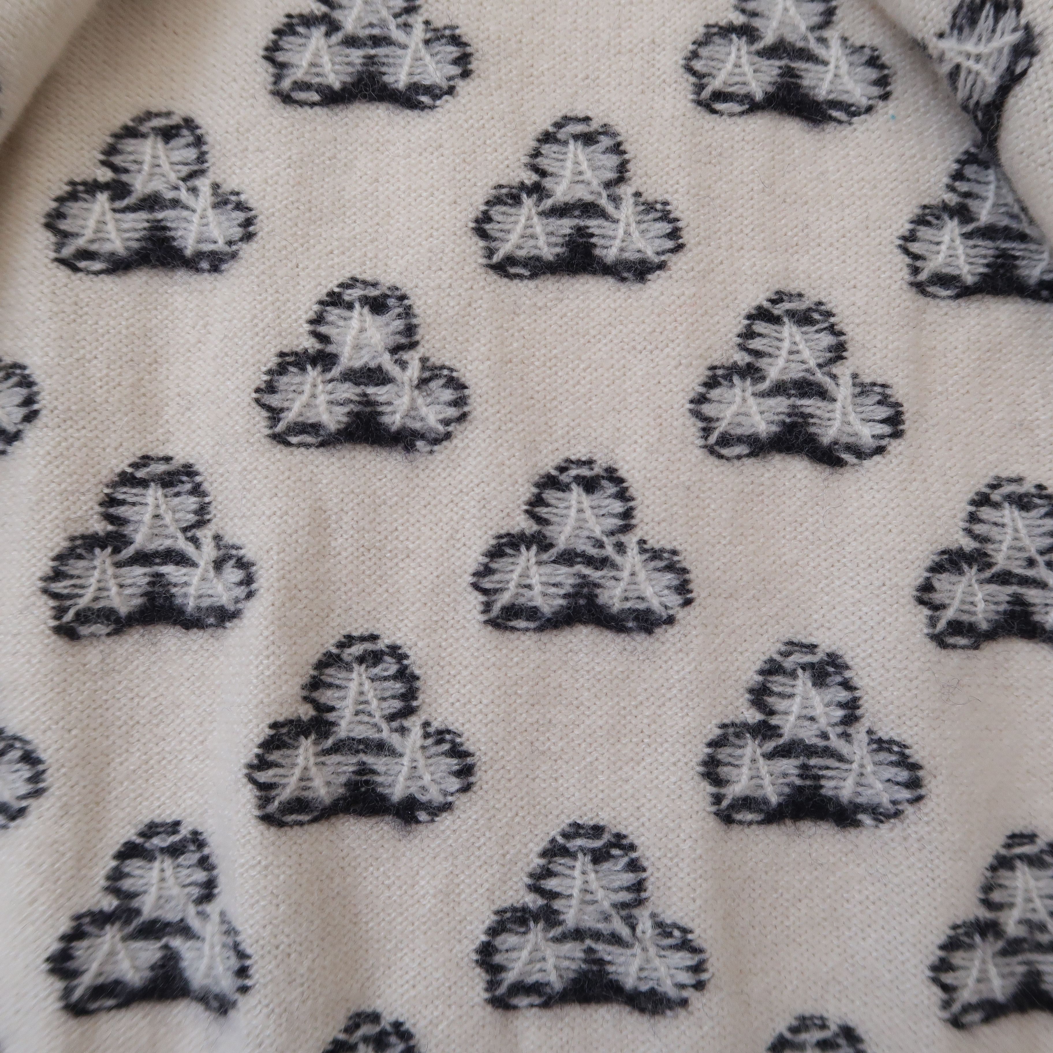 Hermes Hermes Margiela Era Ecru White Clover Cardigan Cashmere Size US S / EU 44-46 / 1 - 11 Thumbnail