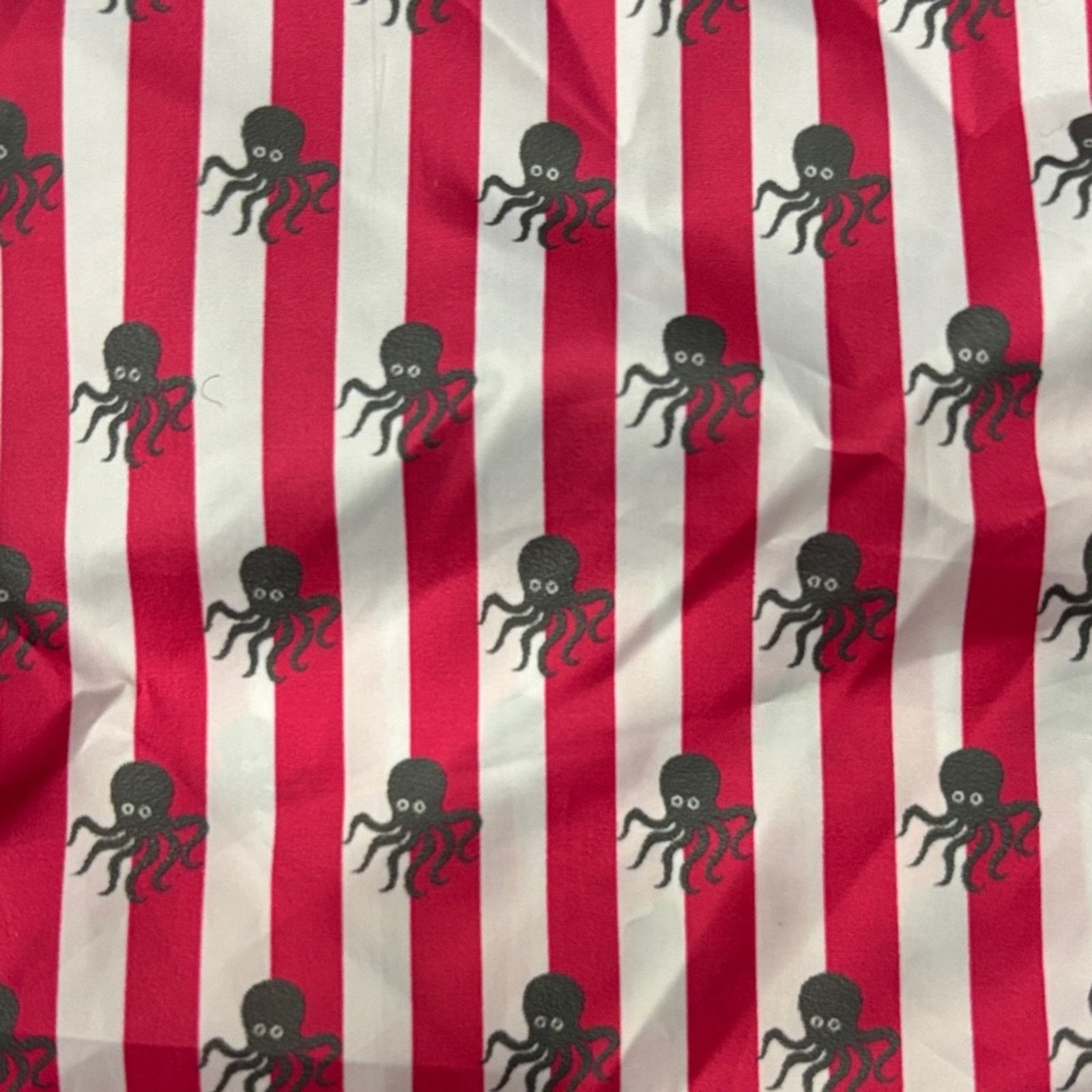 Other NWT FEFE Striped Fucsia and White Men's Swim Trunks size 2XL Size US 42 / EU 58 - 3 Thumbnail
