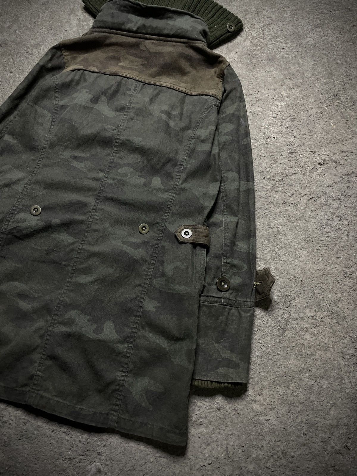 Japanese Brand 2000’s Public Space - Apocalypse Style Camo Parka Size US M / EU 48-50 / 2 - 16 Thumbnail