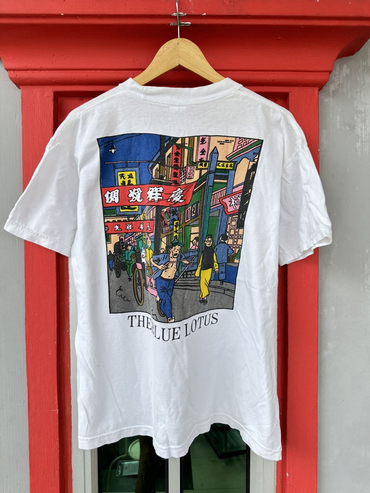 Vintage Vintage 90s The Adventure Of Tintin The Blue Lotus Tee Size US L / EU 52-54 / 3 - 1 Thumbnail