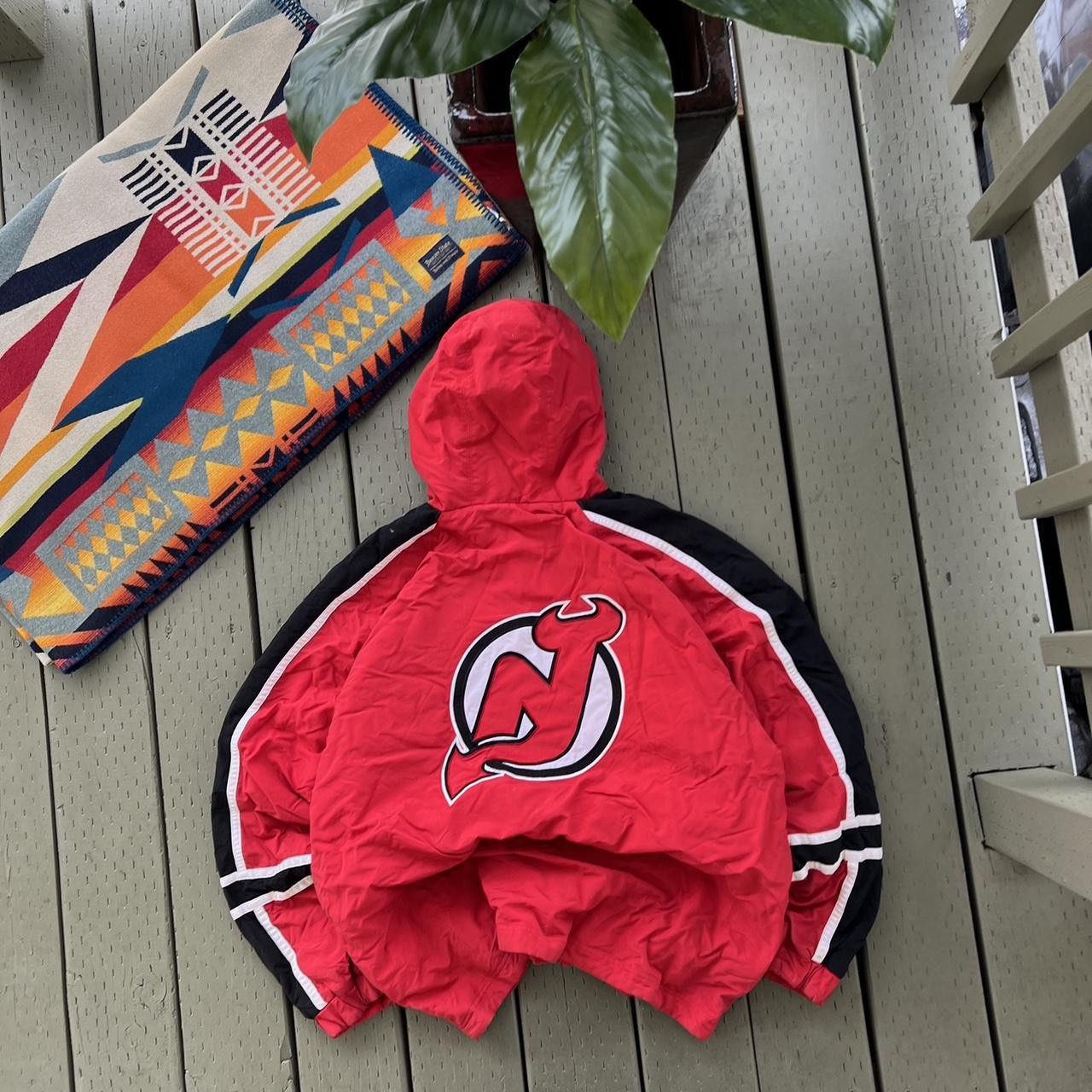 NHL × Vintage Vintage New Jersey Devils Puffer Jacket Size XL NHL Size US XL / EU 56 / 4 - 3 Thumbnail