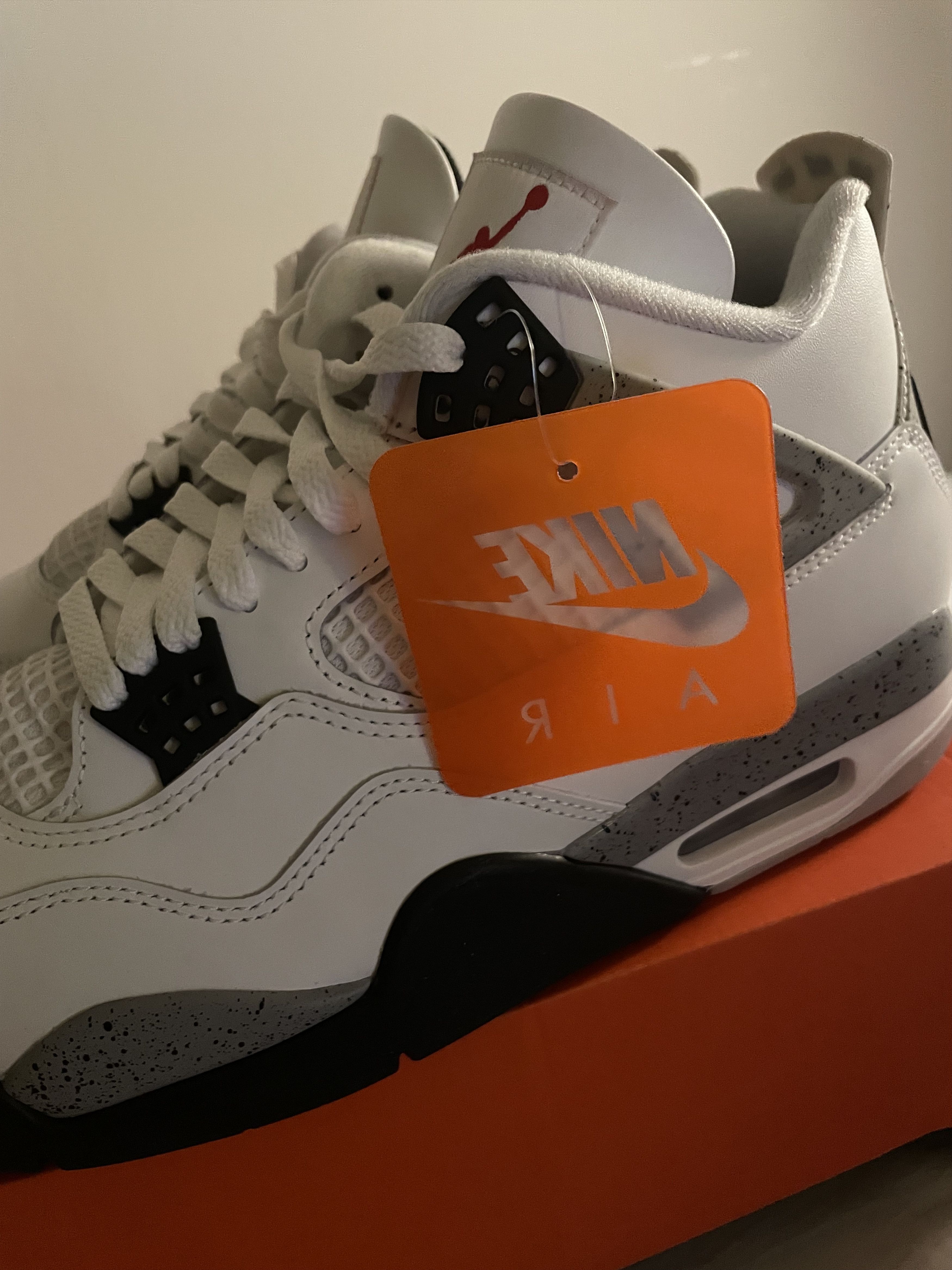 Jordan Brand Nike Air Jordan 4 white cement Size US 10.5 / EU 43-44 - 7 Thumbnail