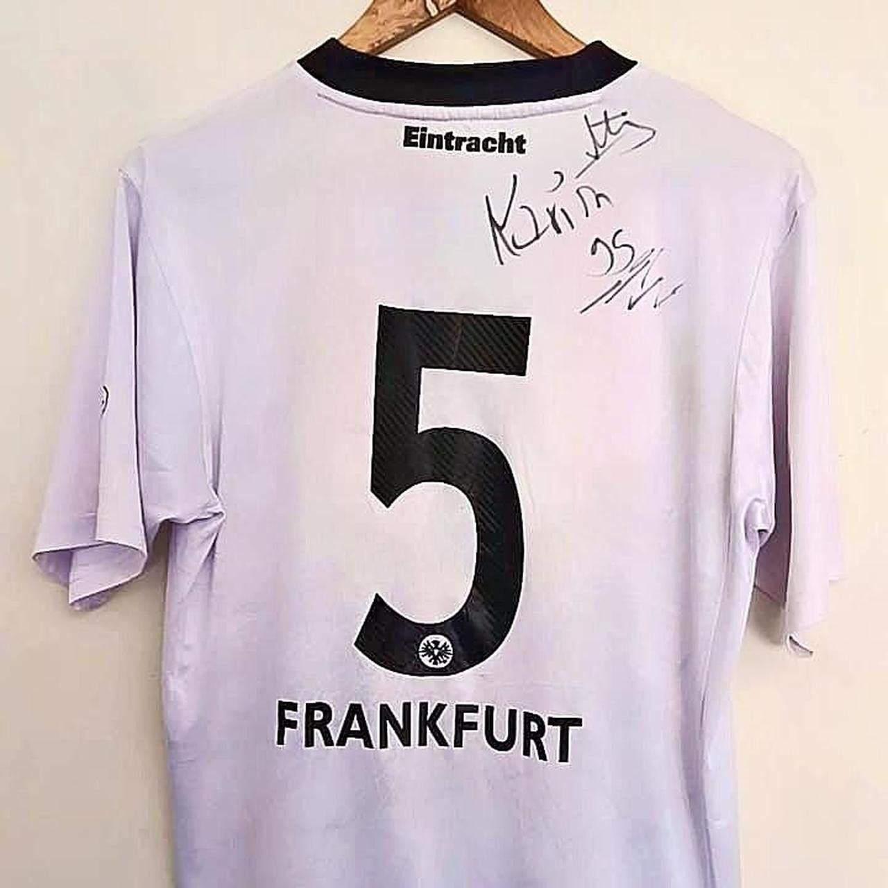 Other Eintracht Frankfurt Signed Jersey | 06/07 Bundesliga Vintage Size US M / EU 48-50 / 2 - 2 Thumbnail
