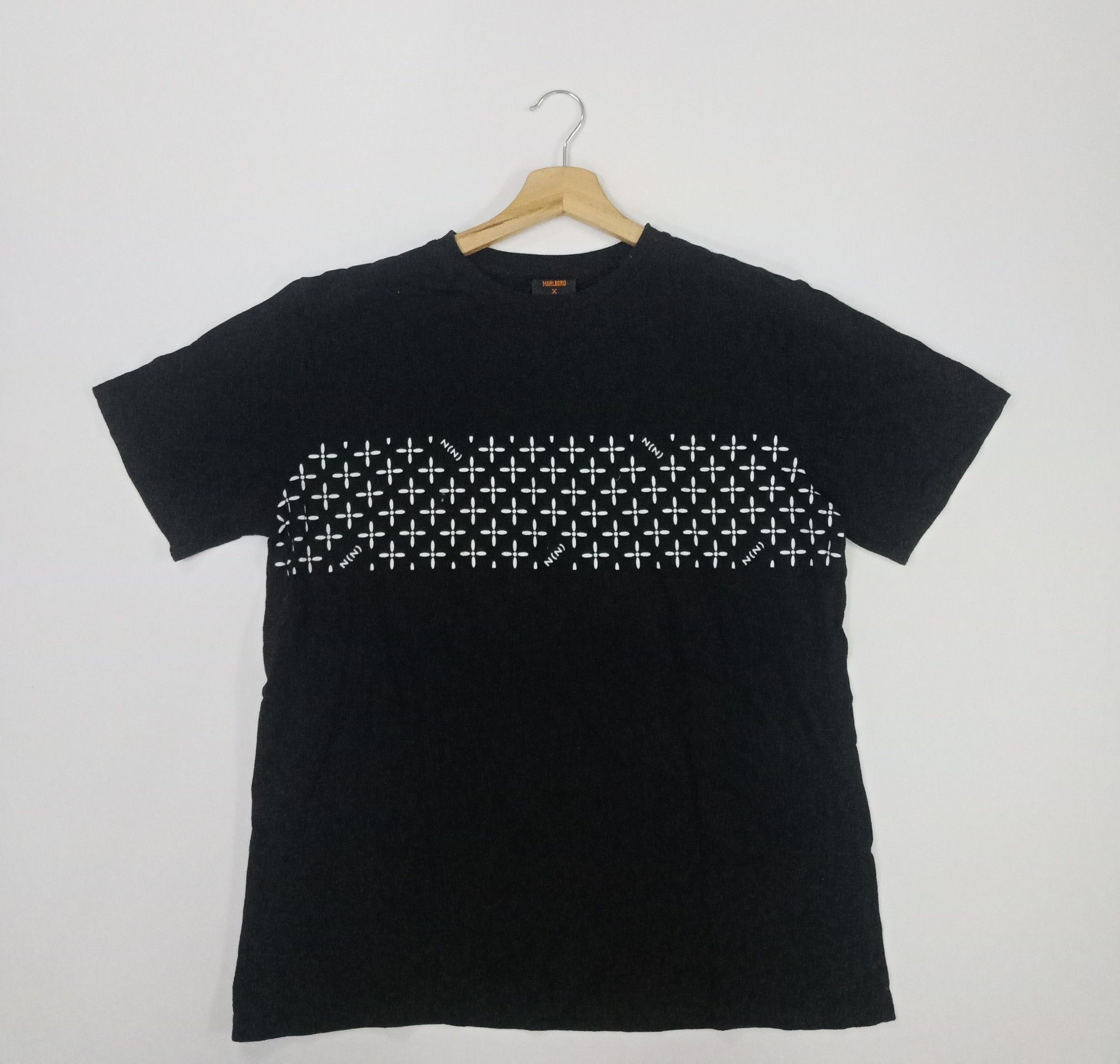 Number (N)ine Number (N)ine N (n) Abstract Motive Designs #B Size US M / EU 48-50 / 2 - 1 Thumbnail