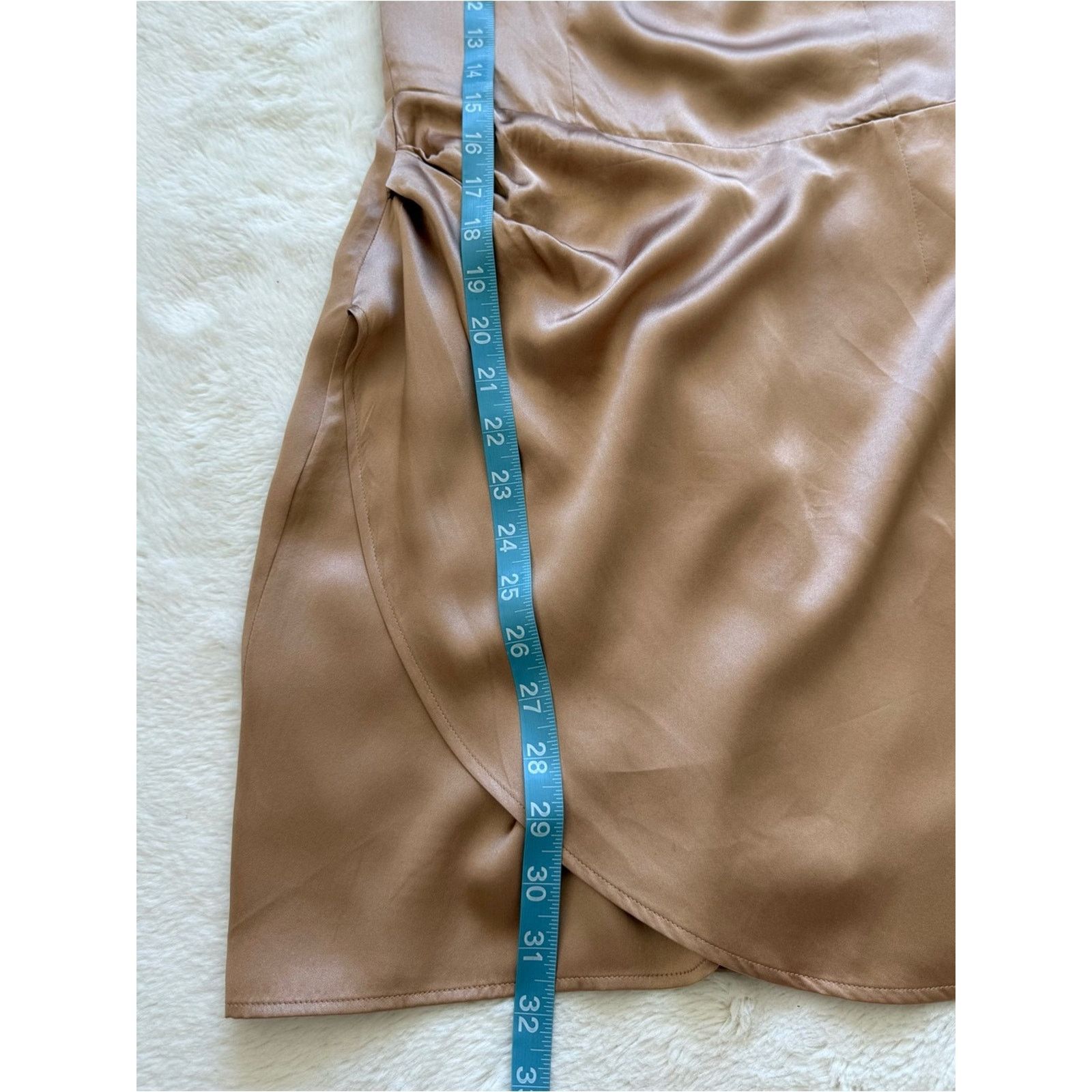 Reformation NEW!!! Reformation mini gold silk dress size 6 US Size M / US 6-8 / IT 42-44 - 12 Thumbnail