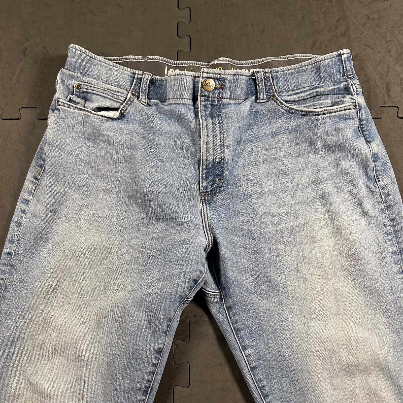 Lee Lee Men's Light Wash Jeans 42x32 Size US 42 / EU 58 - 2 Thumbnail