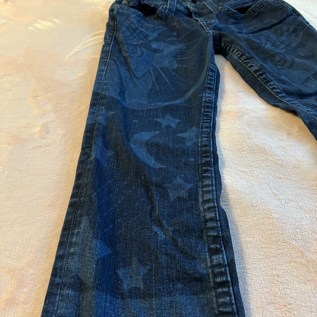 True Religion True Religion Geno blue jeans celestial design size 30 Size US 30 / EU 46 - 2 Thumbnail