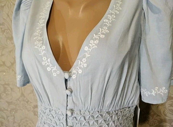 Reformation NWT Reformation Kamrynl Smocked Button Front Midi Dress Sz 6 Size M / US 6-8 / IT 42-44 - 3 Thumbnail