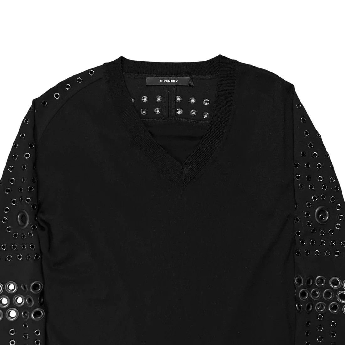 Givenchy Givenchy Eyelet V-Neck Sweater - SS11 Size US M / EU 48-50 / 2 - 4 Thumbnail