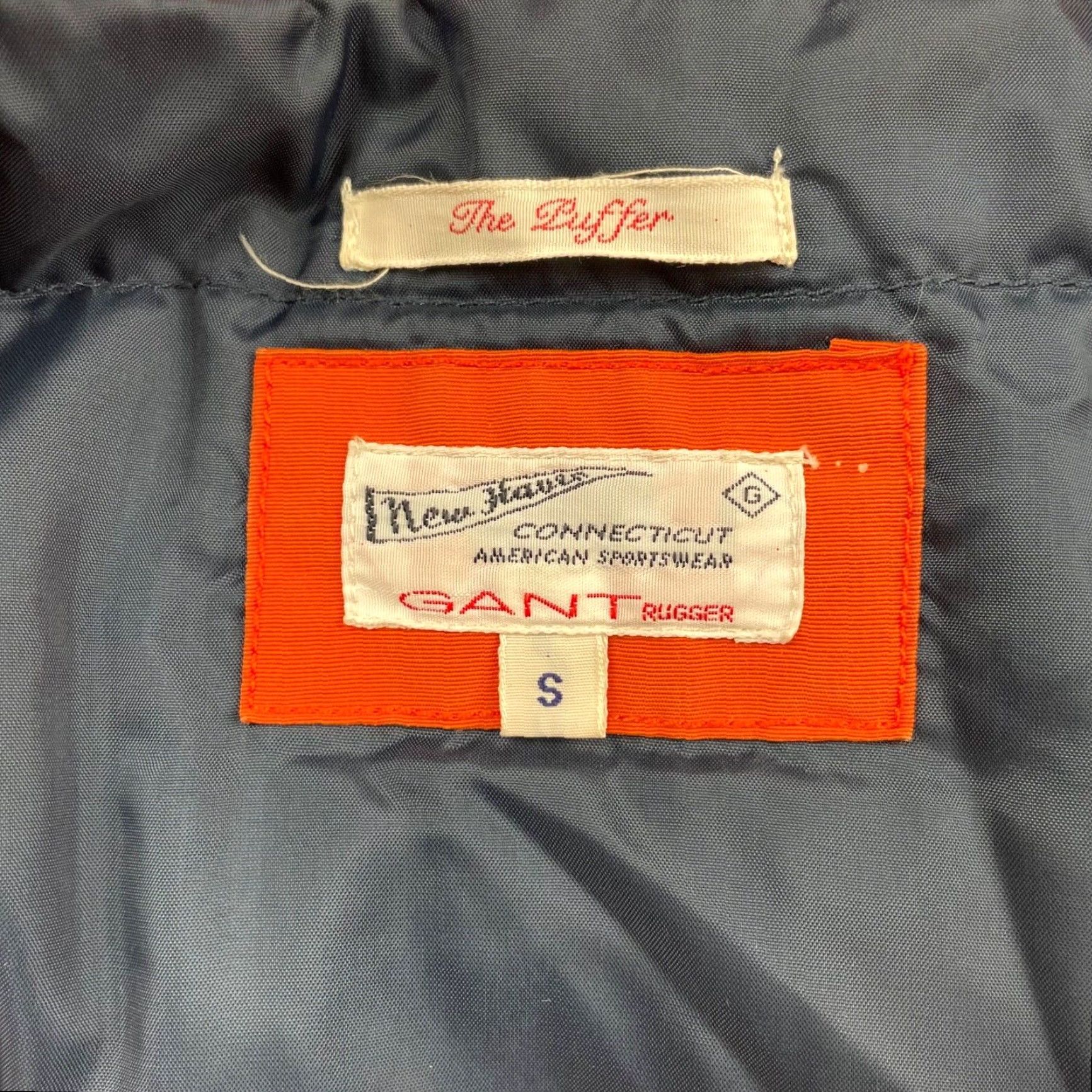 Gant VINTAGE Gant Rugger The Puffer Jacket Orange Nylon Hooded Insulated Lined Zip Snap Full Zip Small Men’s Size US S / EU 44-46 / 1 - 3 Thumbnail