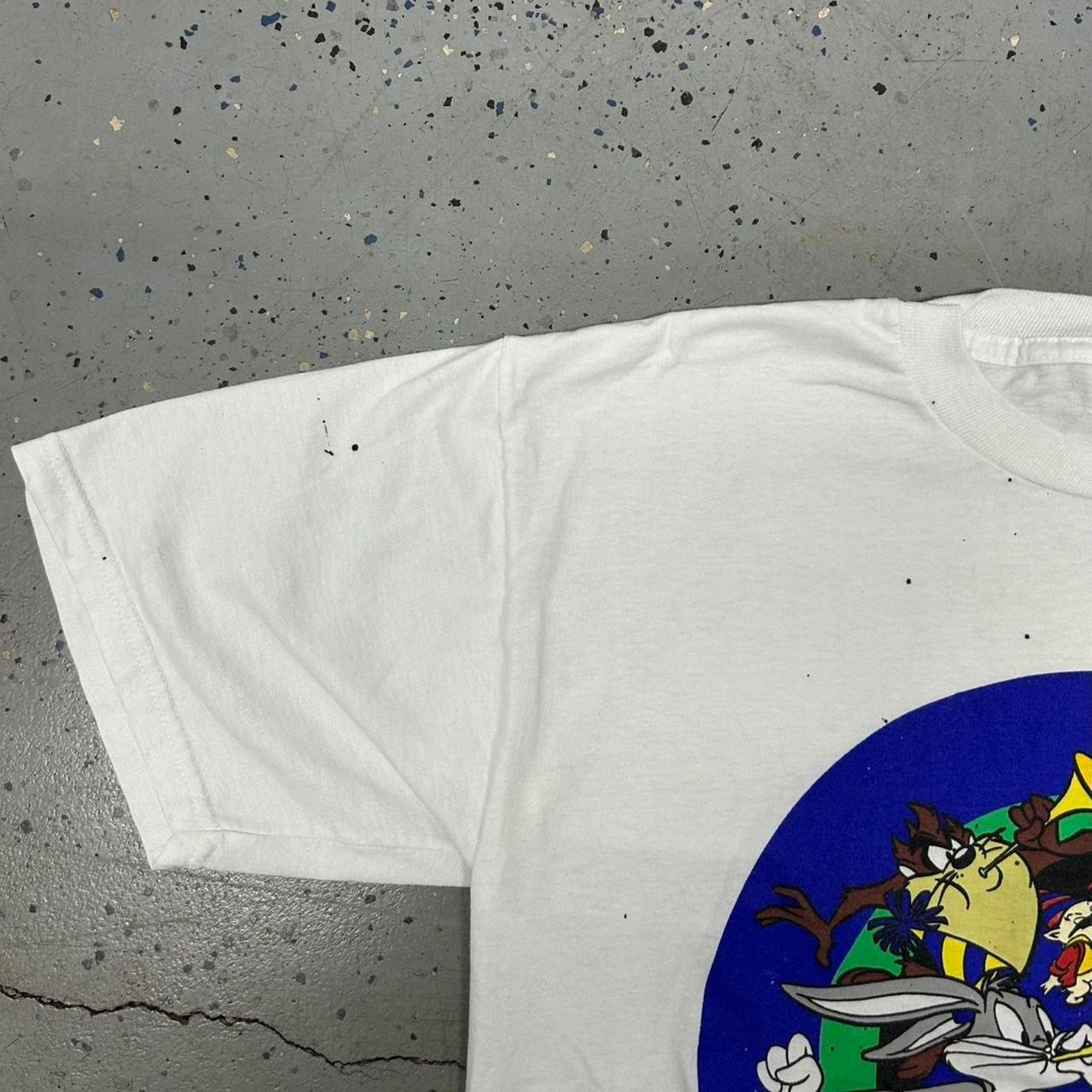 Jerzees Looney Tunes 2000 white cotton t-shirt Size US XL / EU 56 / 4 - 3 Thumbnail