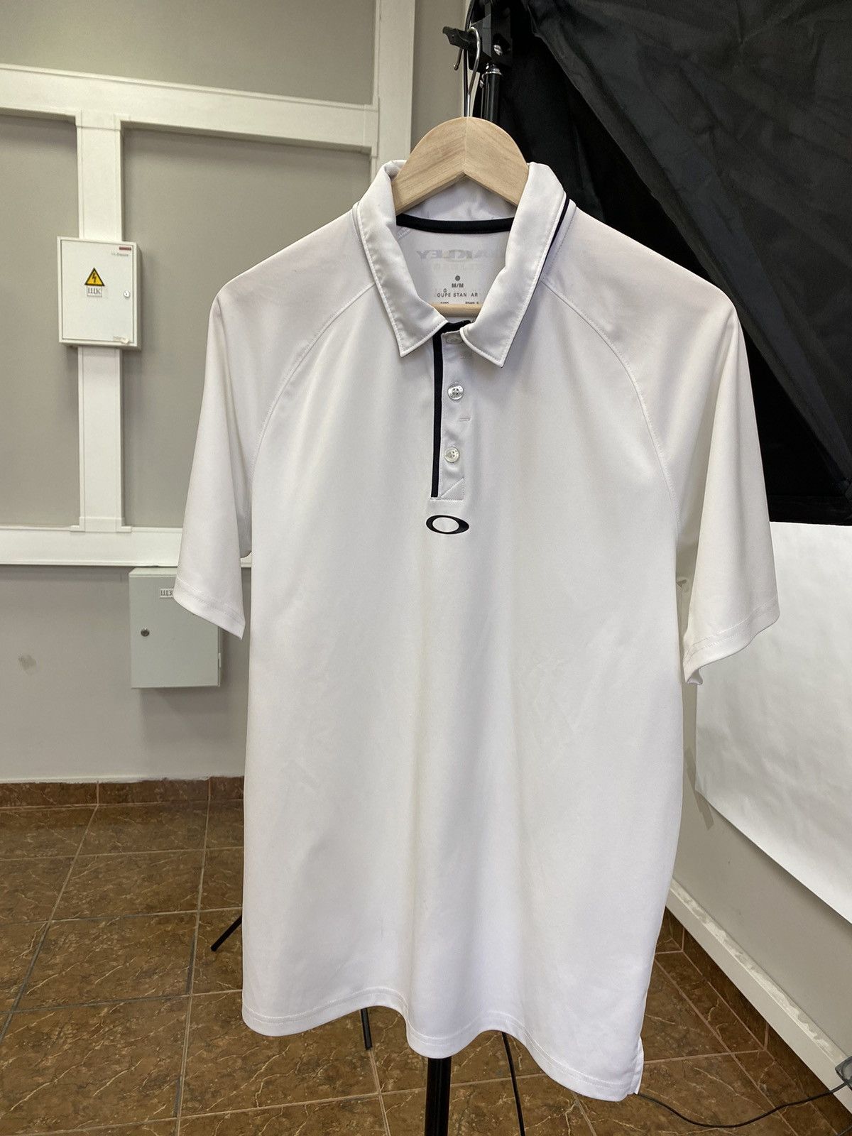 Oakley 🇺🇸 Vintage Oakley Polo T-Shirt Rare Retro Hype Y2K Size US M / EU 48-50 / 2 - 1 Thumbnail
