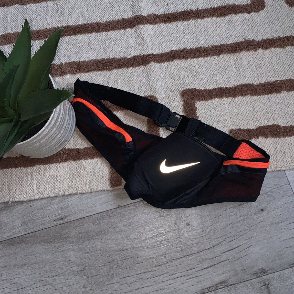 Nike VINTAGE NIKE NYLON RUNNING BOTTLE BELT BAG Size ONE SIZE - 2 Thumbnail