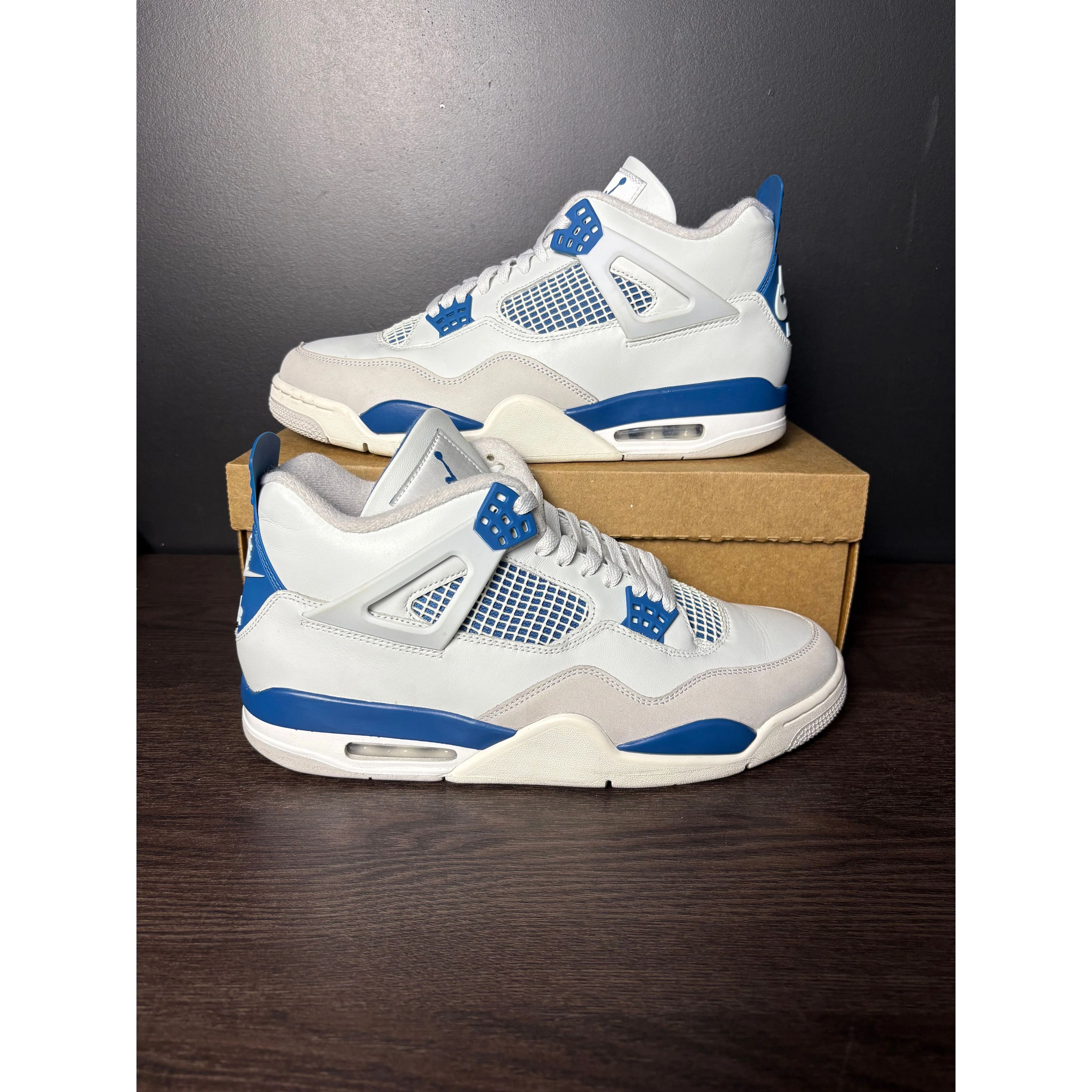 Nike Air Jordan 4 Retro "Military Blue" (2024) **PRE-OWNED** REP. BOX - 12M Size US 12 / EU 45 - 1 Thumbnail