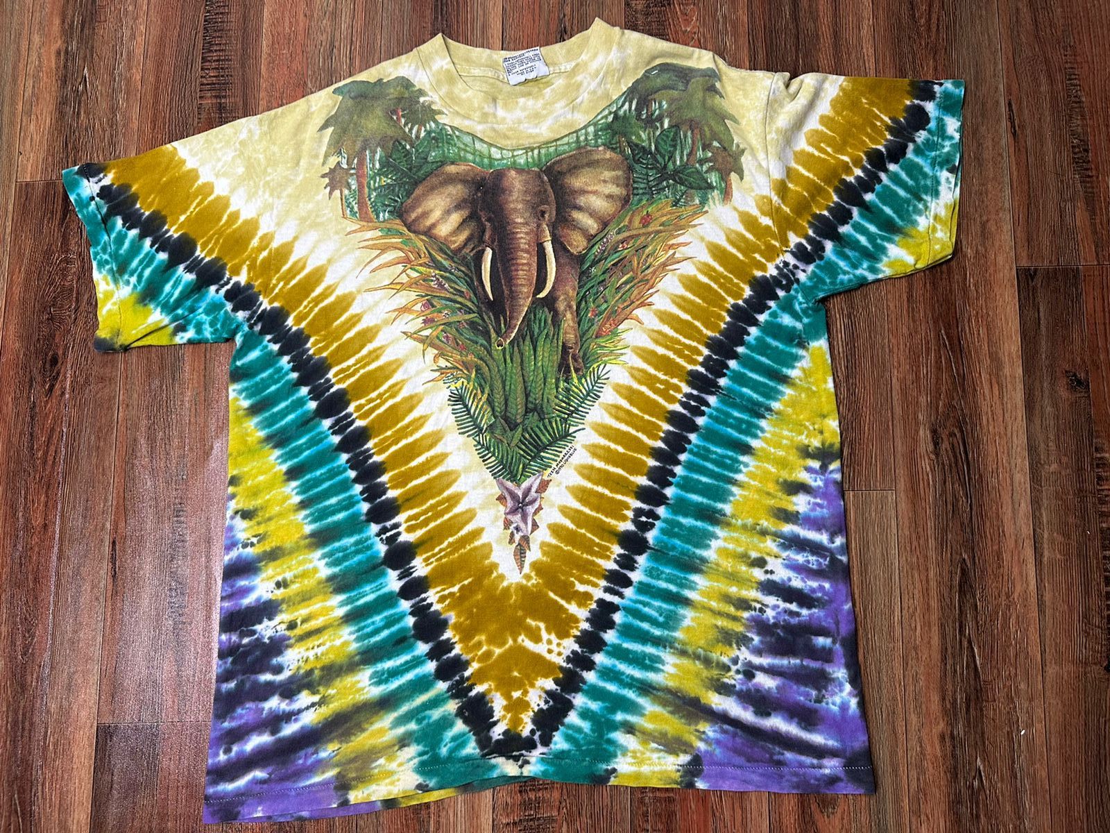 Liquid Blue × Vintage Vintage 90s Liquid Blue Elephant Jungle T Shirt Single stich Size US XL / EU 56 / 4 - 1 Thumbnail