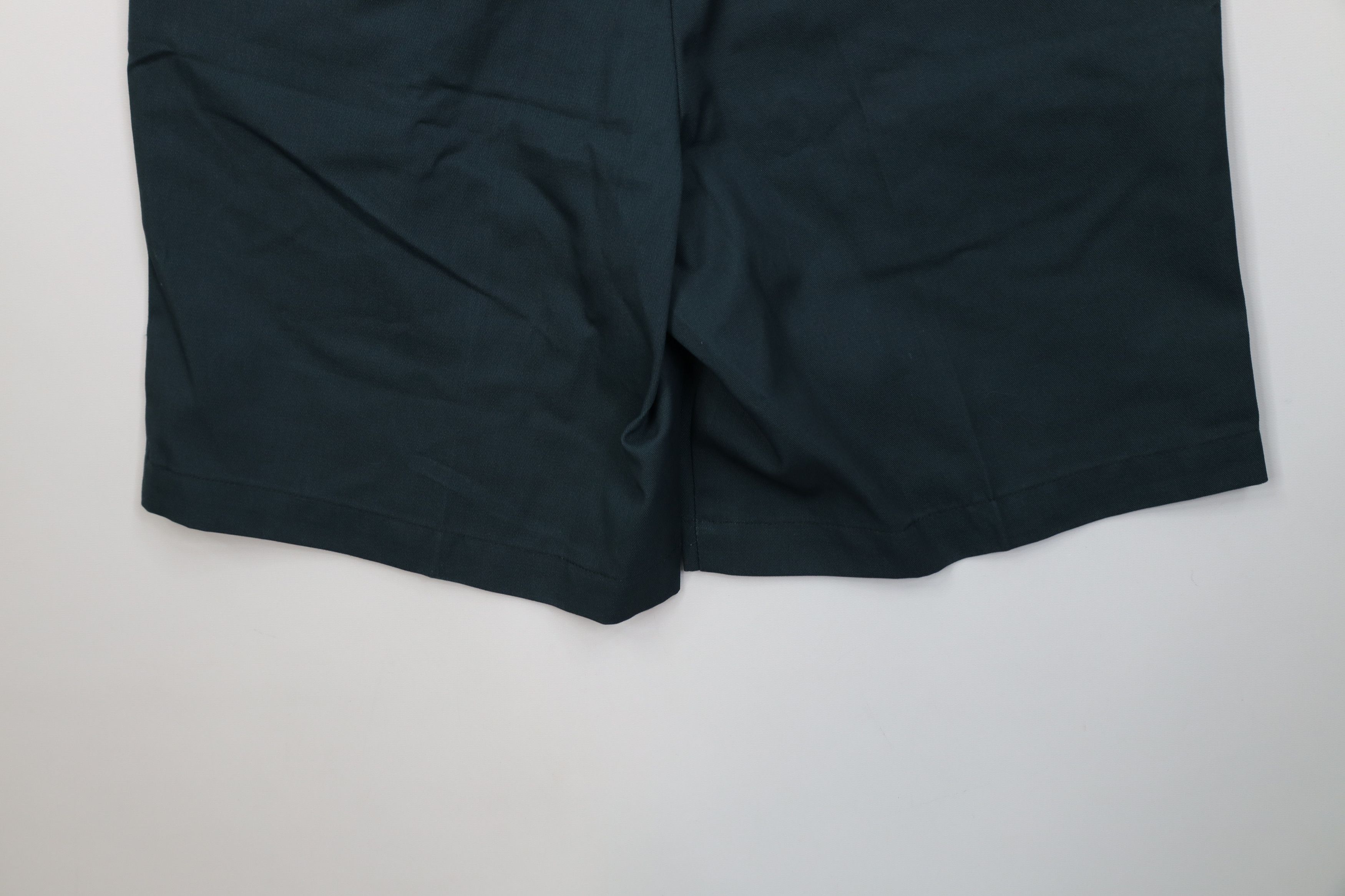 Vintage Vintage 90s Streetwear Workwear Mechanic Chino Shorts Green Size US 34 / EU 50 - 12 Thumbnail