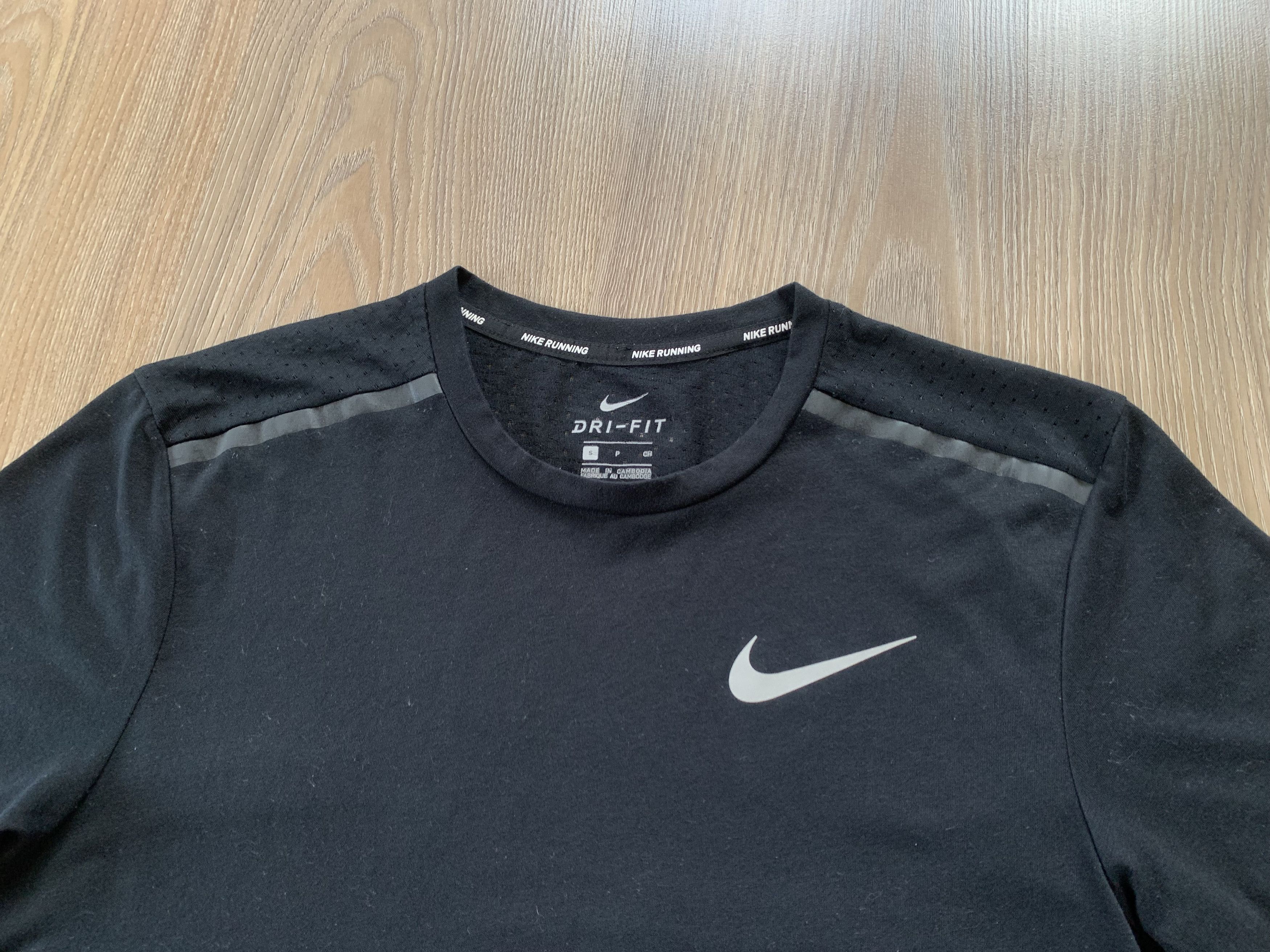 Nike Nike Running Men's Core Dri-FIT Miler Short Sleeve Tee Size US S / EU 44-46 / 1 - 5 Thumbnail