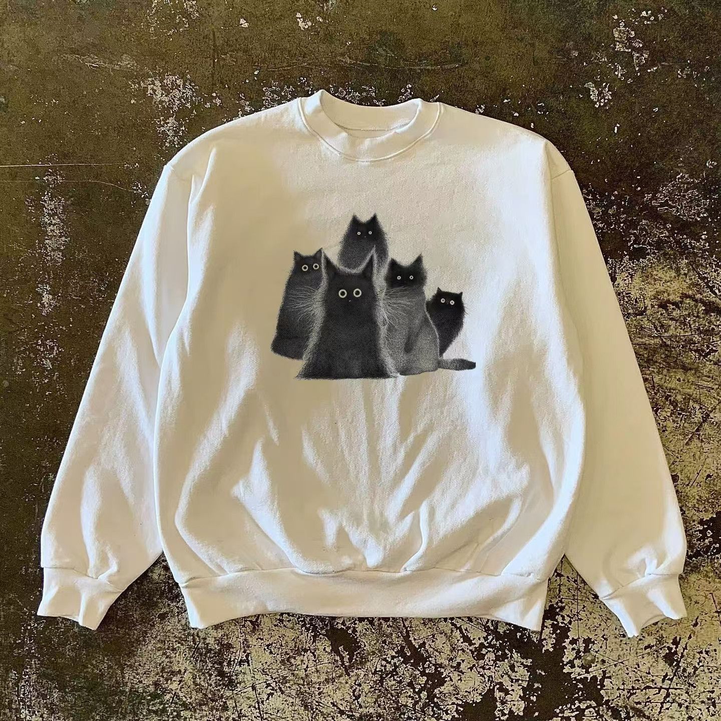 Japanese Brand × Vintage White casual retro cat print sweatshirt y2k Size US L / EU 52-54 / 3 - 1 Thumbnail