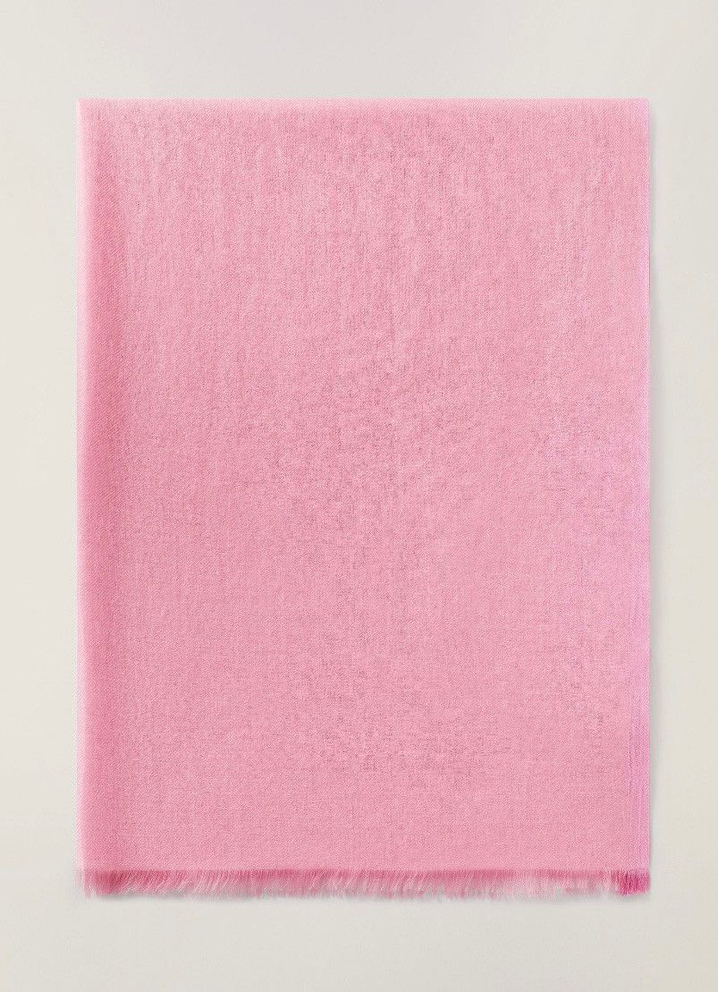 Loro Piana o1srvl11e0325 FAI0704 Size: OS / Silk Scarf in Pink Size ONE SIZE - 1 Preview