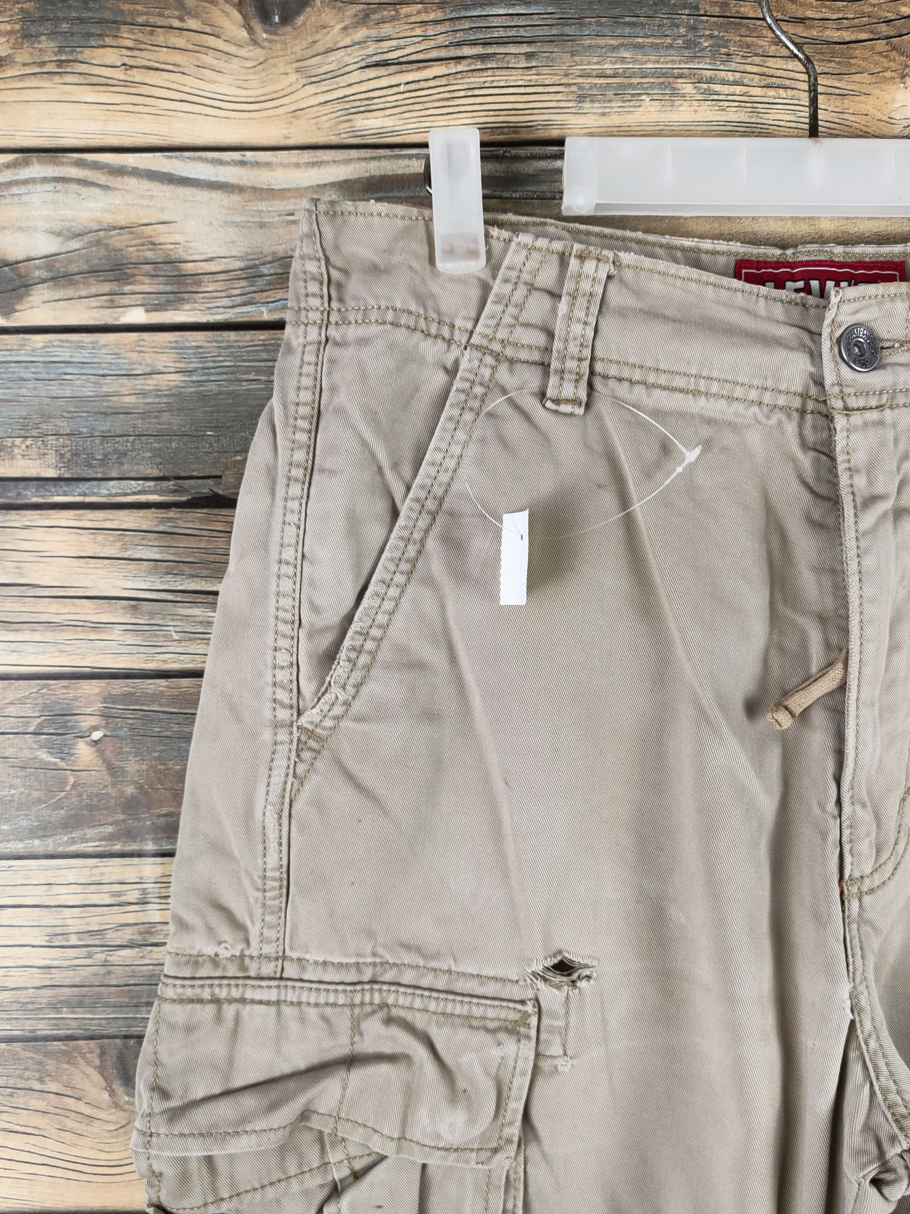 Levi's Levi's Beige Multipocket Shorts #S2840 Size US 32 / EU 48 - 3 Thumbnail