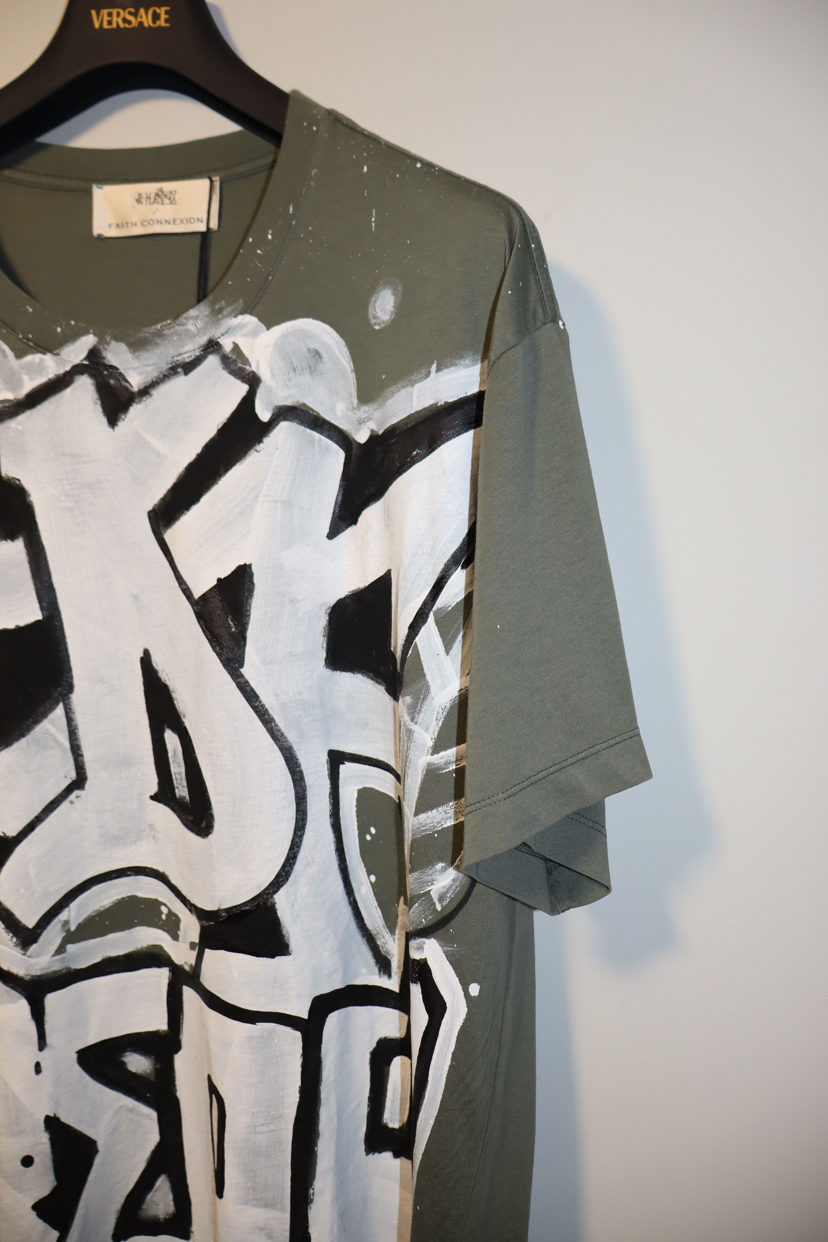 Faith Connexion Hand painted t-shirt Size US S / EU 44-46 / 1 - 2 Thumbnail