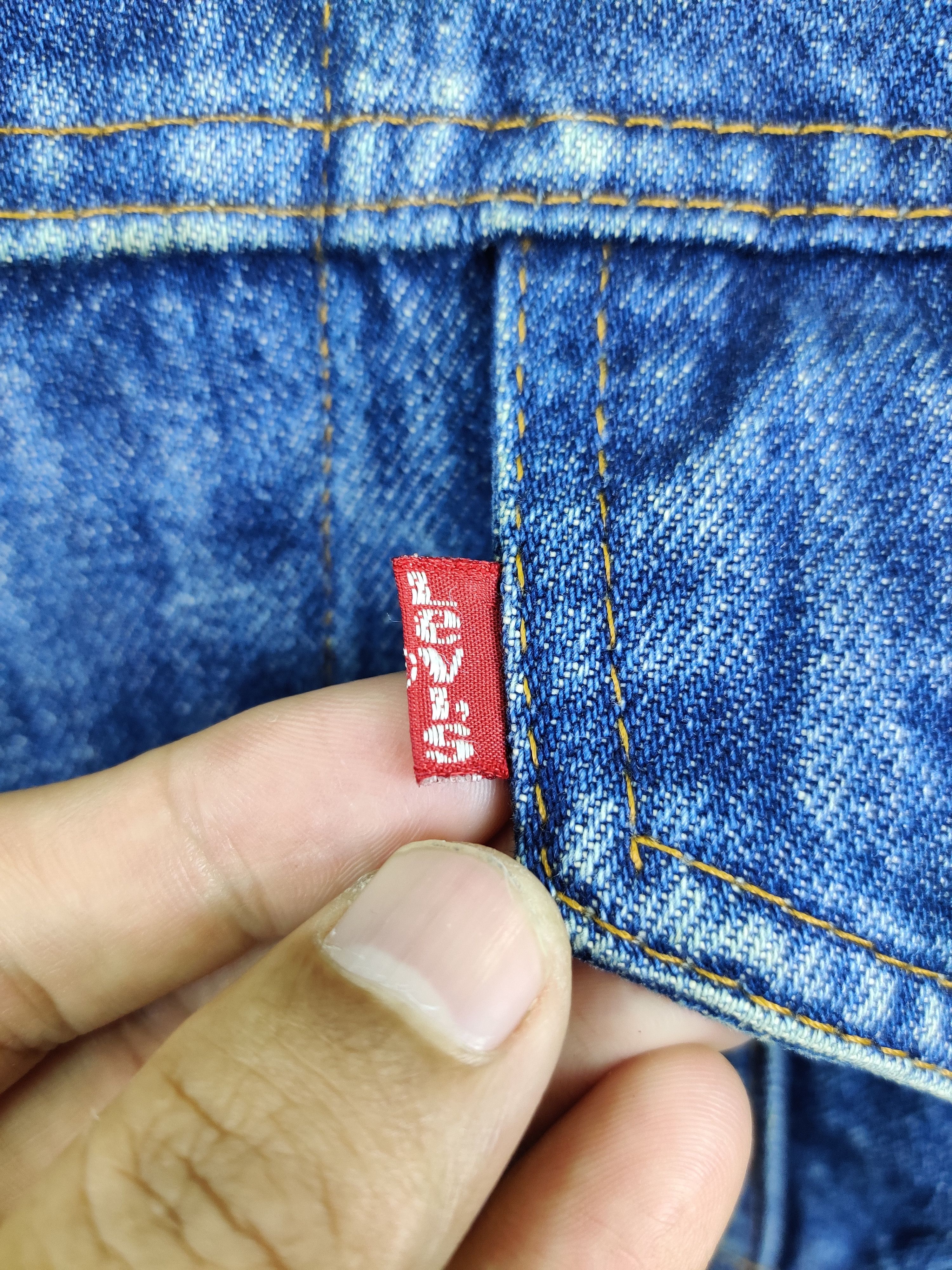Levi's Vintage Clothing Vintage 90s Levi's 71506 Denim Trucker Jacket Size US M / EU 48-50 / 2 - 9 Thumbnail
