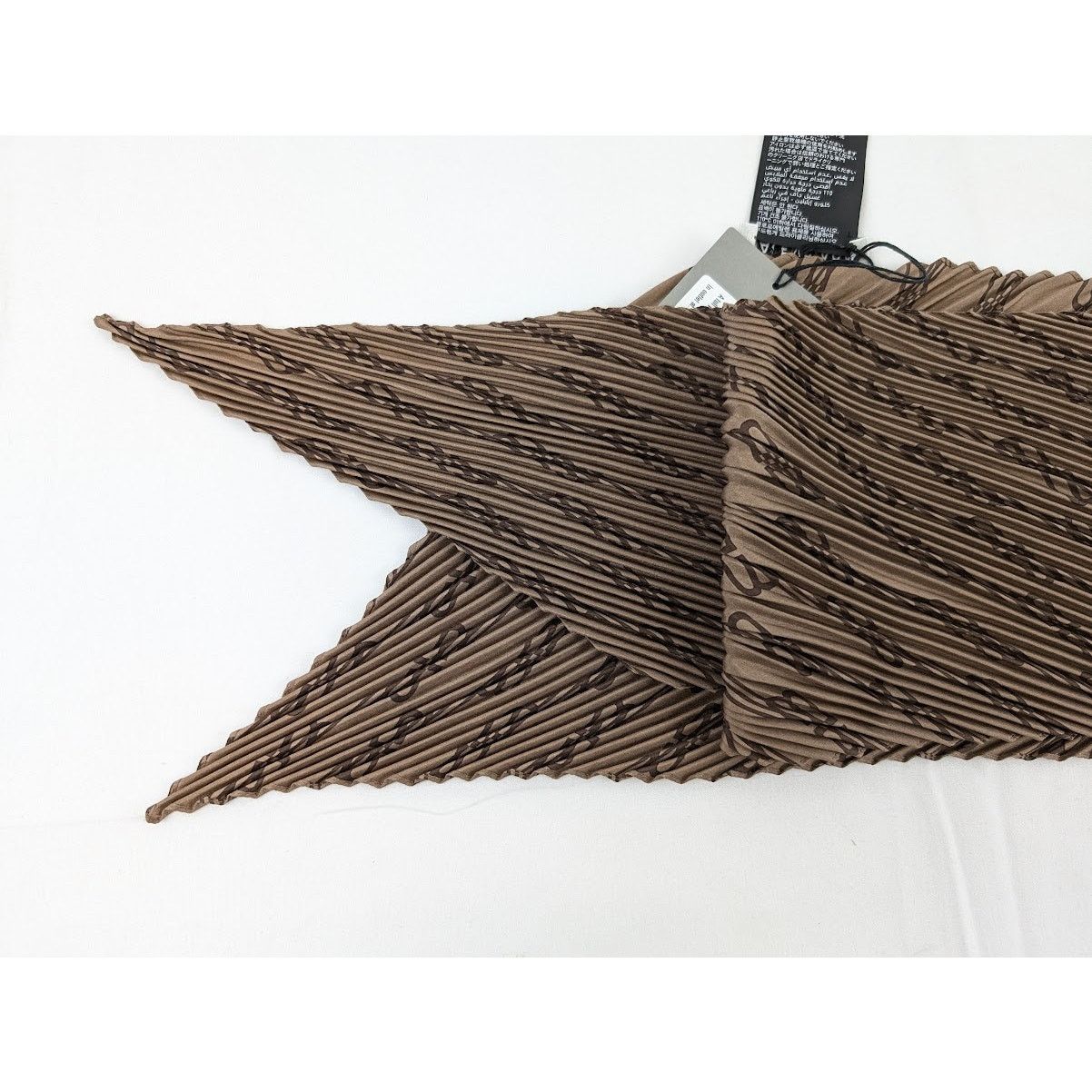 Balenciaga o1rshd1 Size: OS / ST BB Monogram Silk Pilsse in Beige Brown Size ONE SIZE - 9 Thumbnail