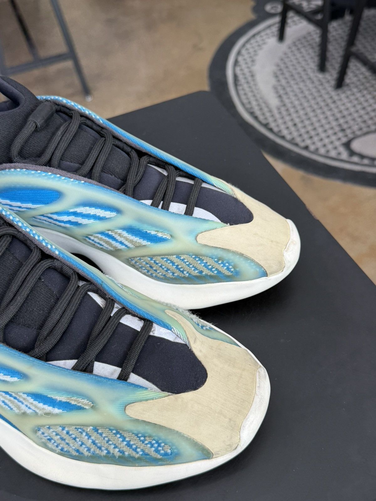 Adidas Adidas Yeezy 700 V3 Arzareth Size 10 (2020) Size US 10 / EU 43 - 8 Thumbnail