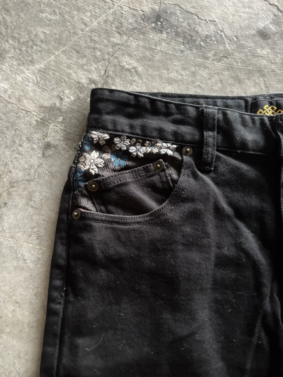 Karakuri Tamashii SUKAJAN SAKURA ORIENTAL JAPANESE CROPPED PANT MULTIPOCKET Size US 29 - 9 Thumbnail