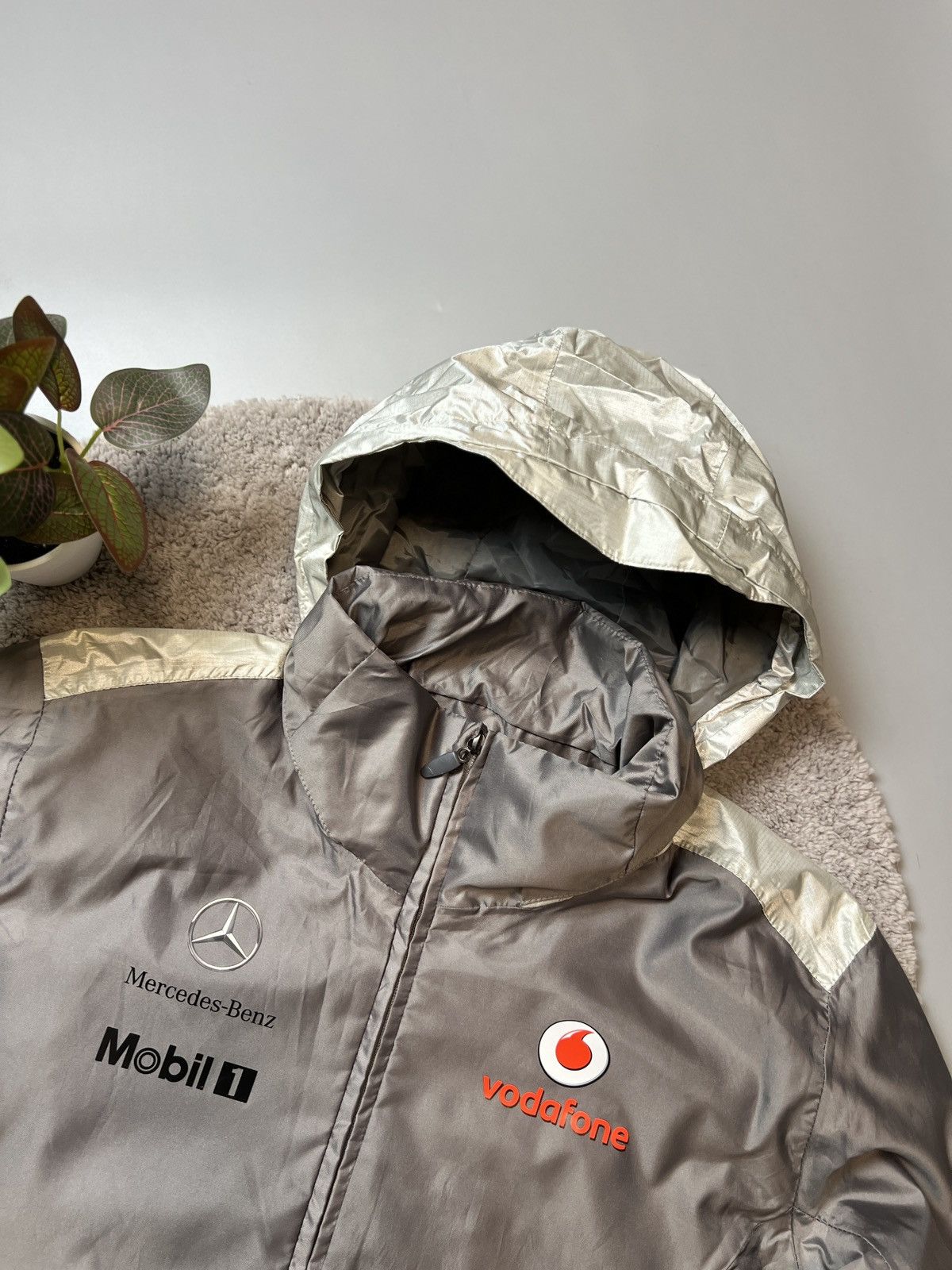 Formula 1 × Mercedes-Benz × Vintage Vodafone McLaren Mercedes F1 Team Jacket Size US XL / EU 56 / 4 - 15 Thumbnail