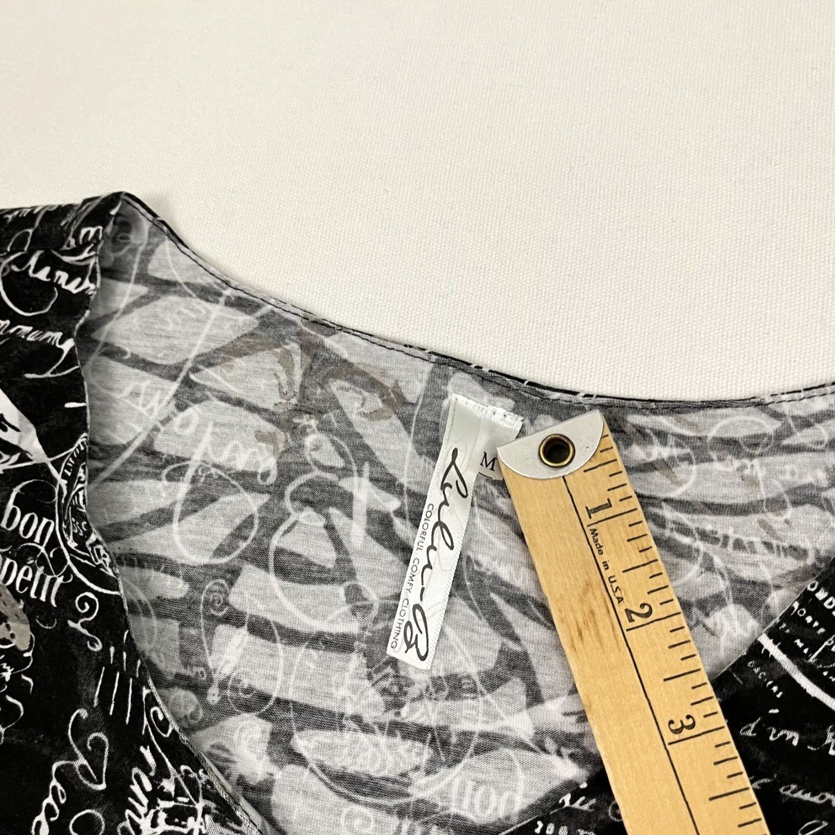 Vintage Lulu B Blouse Womens Medium Black Paris France Print Script Layered V-Neck Shirt Size M / US 6-8 / IT 42-44 - 2 Thumbnail