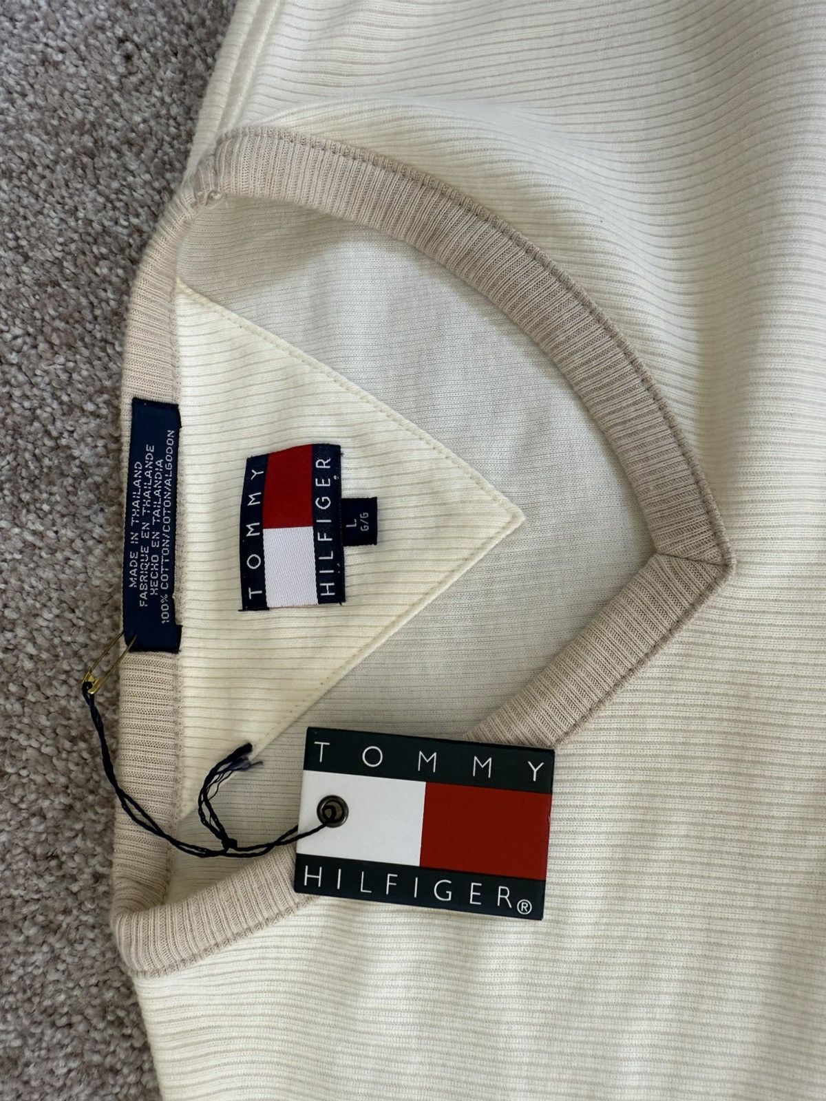 Tommy Hilfiger Vintage tommy hilfiger tee - tags still on Size US L / EU 52-54 / 3 - 1 Thumbnail