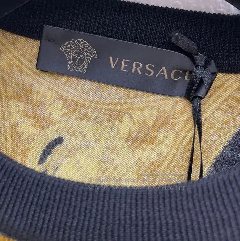 Versace Versace Yellow Wool Long Sleeve Sweater . Size US XS / EU 42 / 0 - 4 Thumbnail
