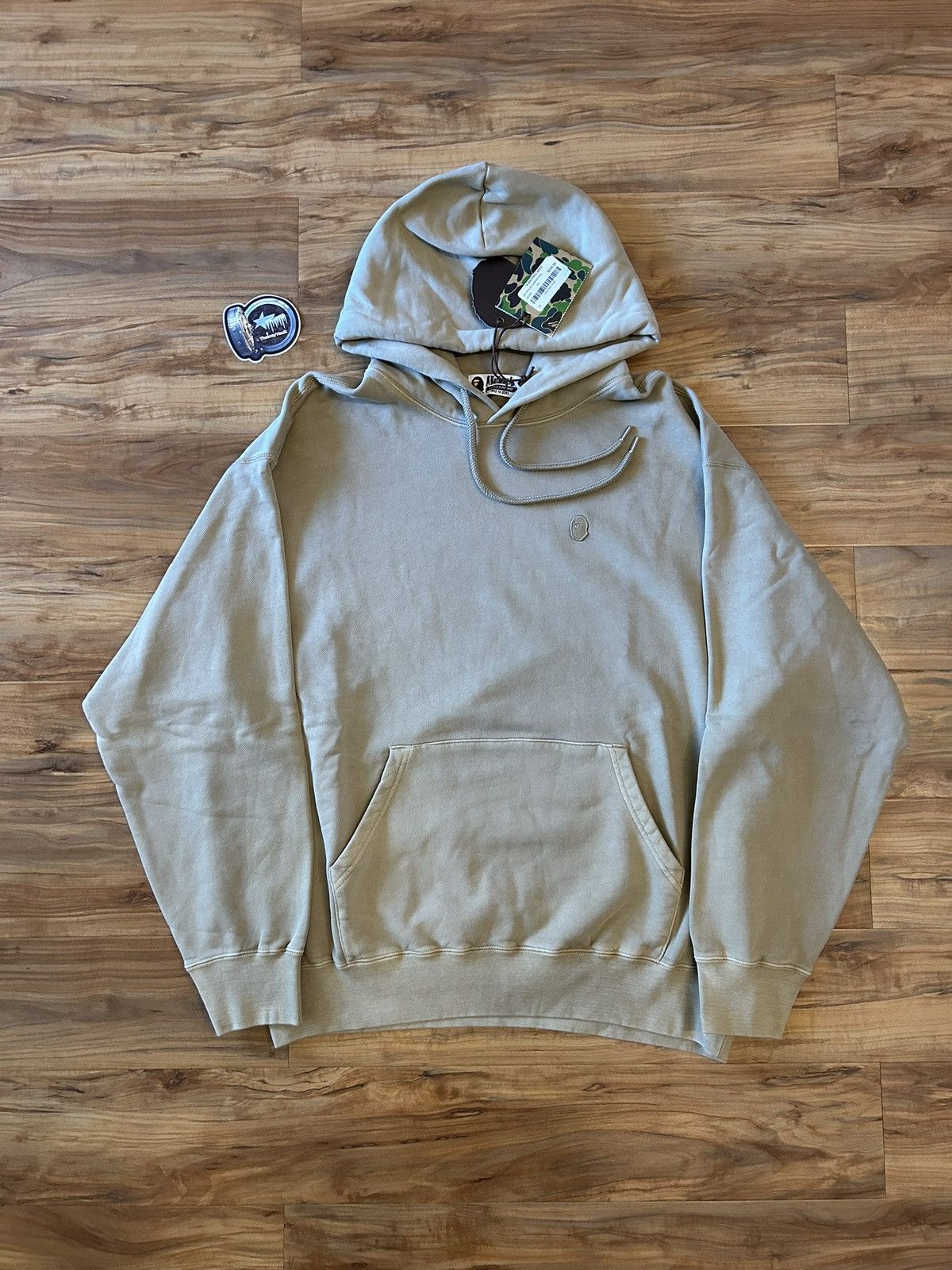 Bape NEW Bape Beige One Point Ape Face Pullover Hoodie Size US L / EU 52-54 / 3 - 1 Thumbnail